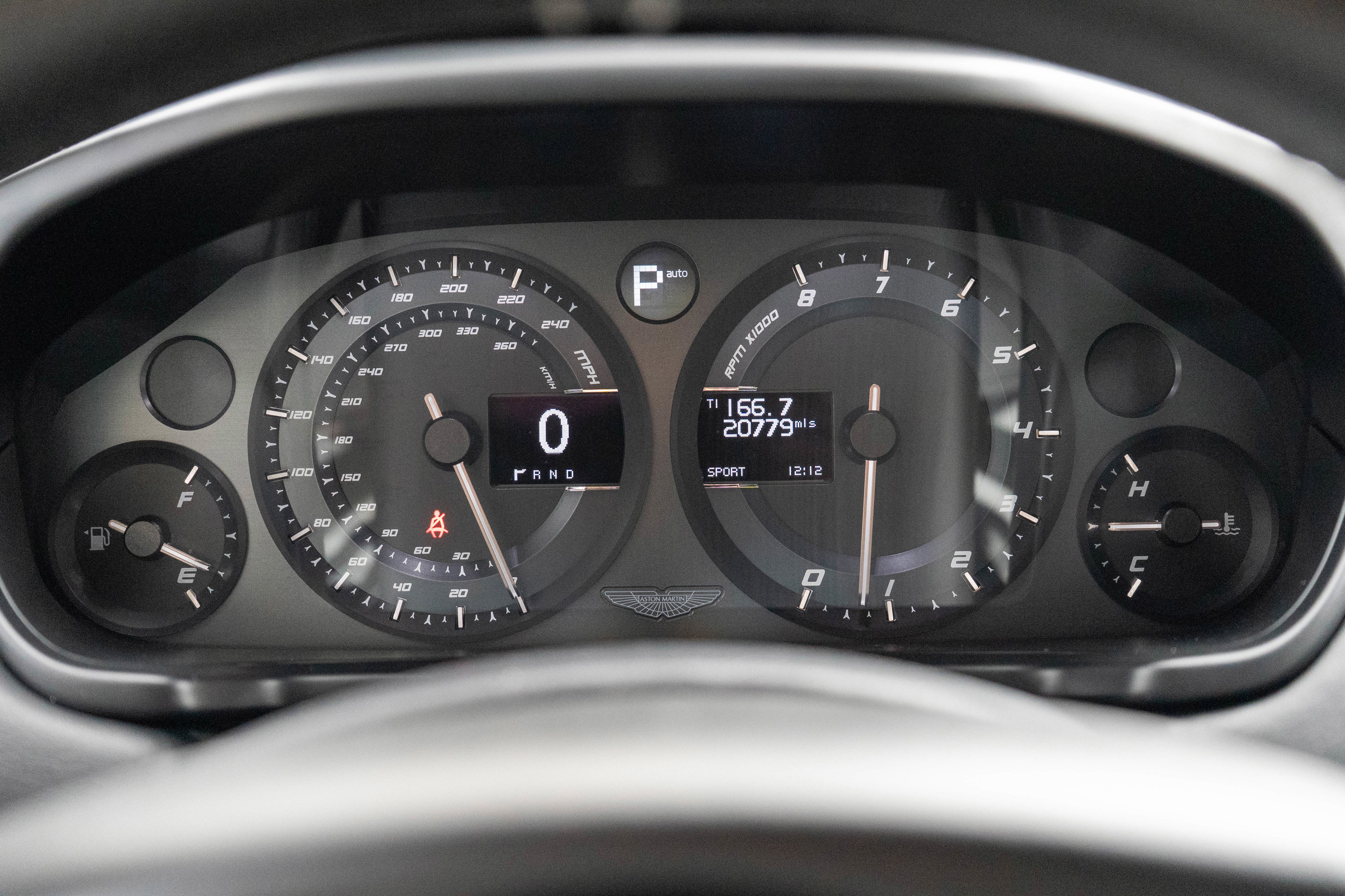 2016 Aston Martin Vanquish 2dr Volante