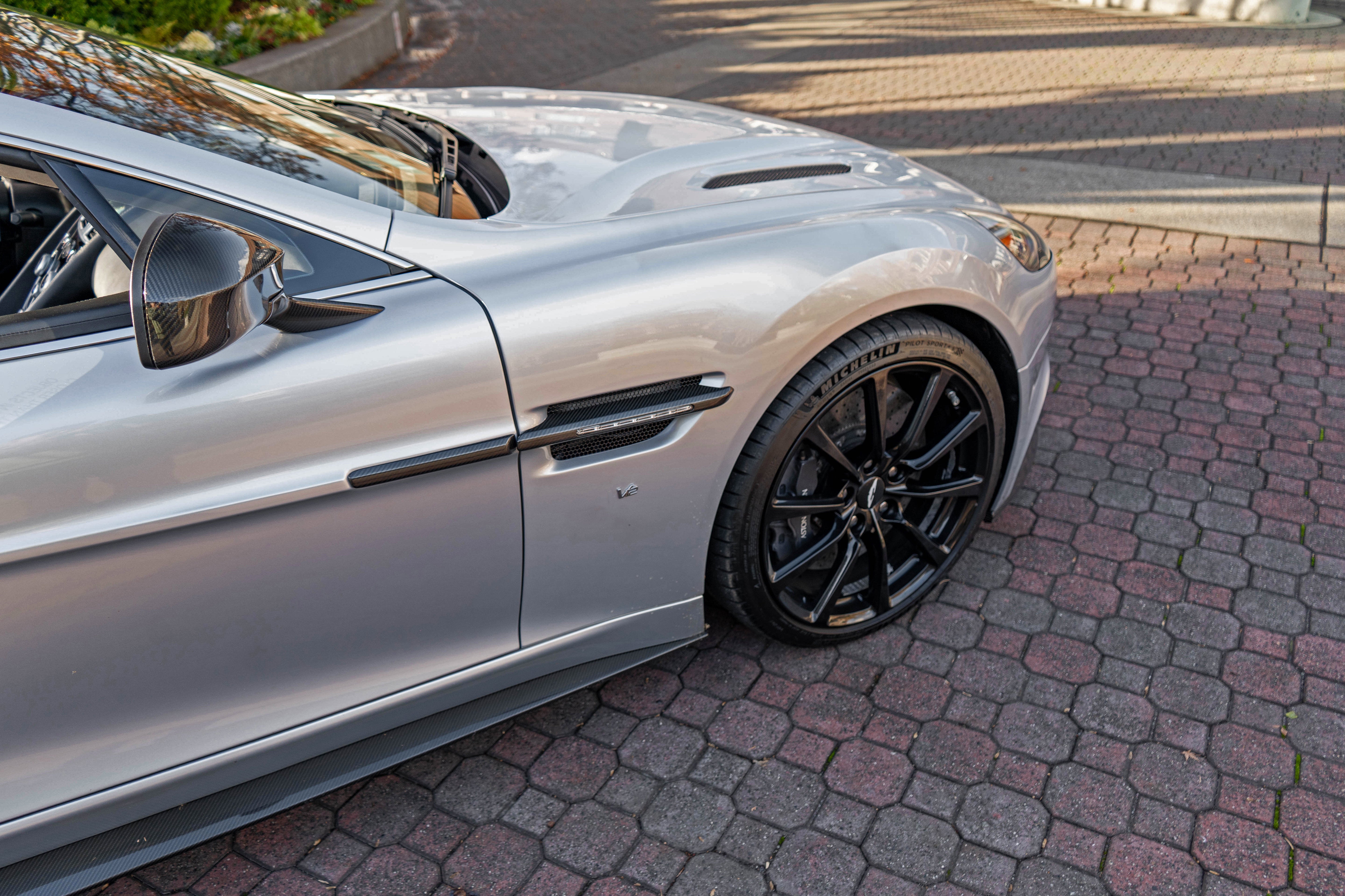 2016 Aston Martin Vanquish 2dr Volante