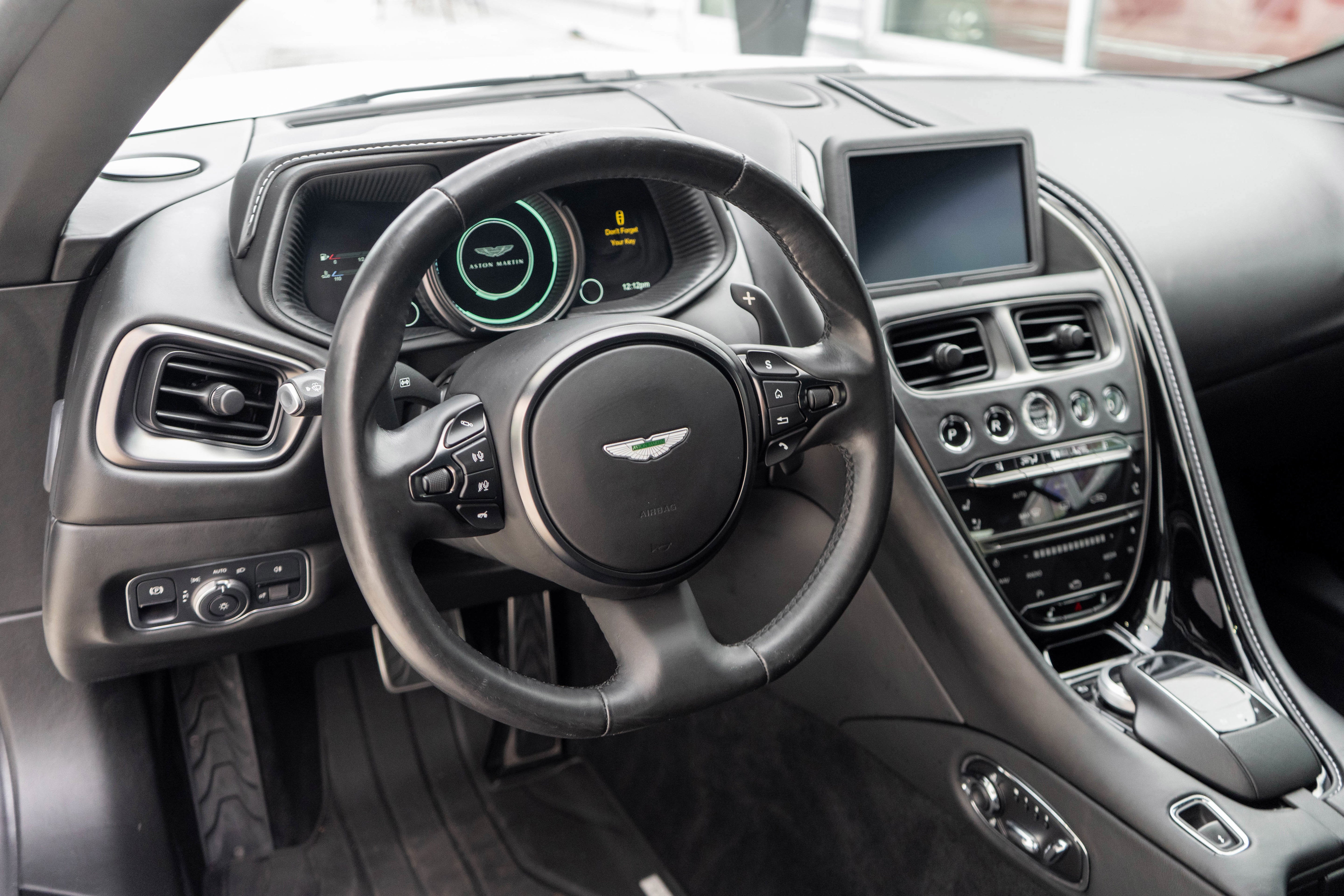 2021 Aston Martin DB11 V8