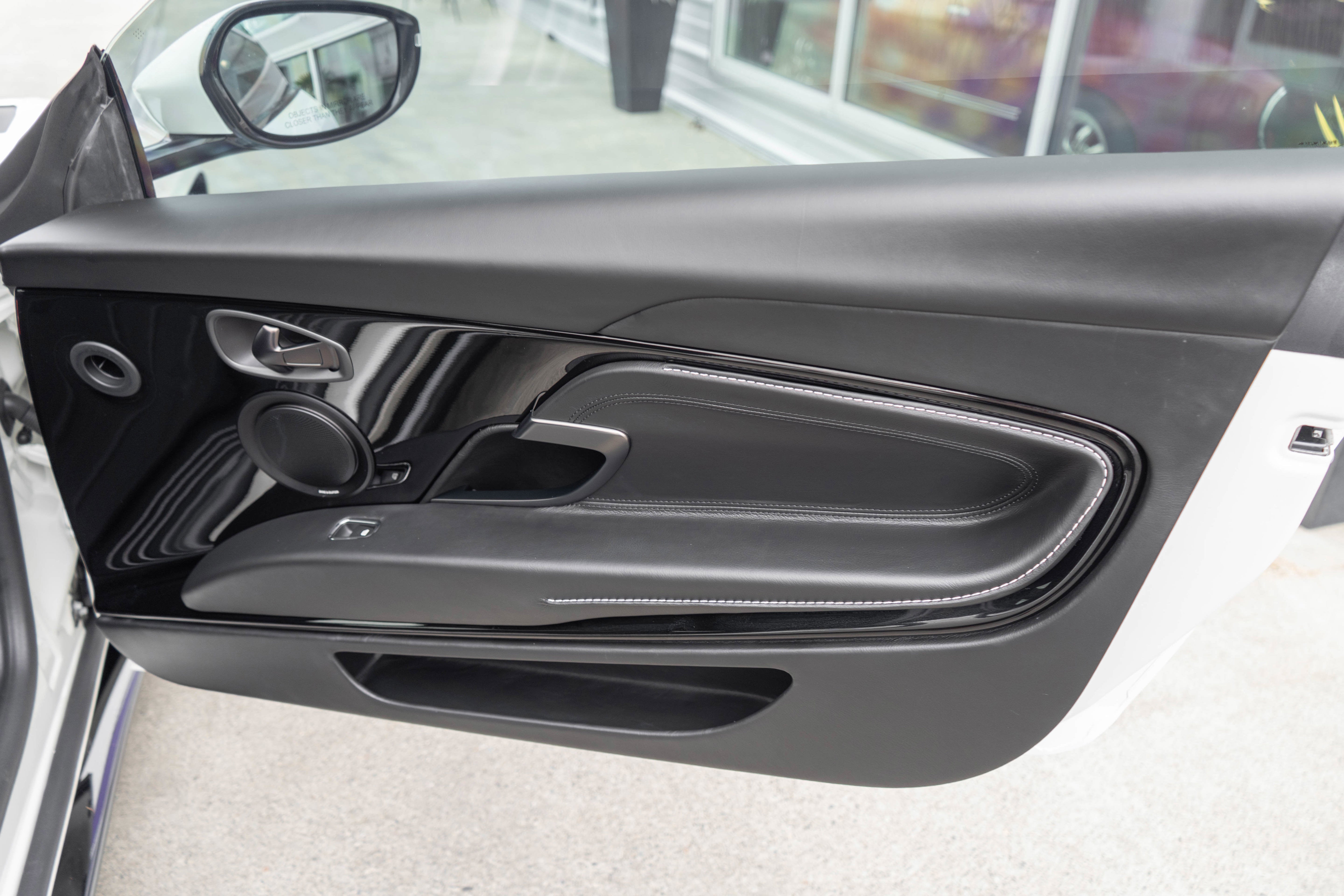 2021 Aston Martin DB11 V8