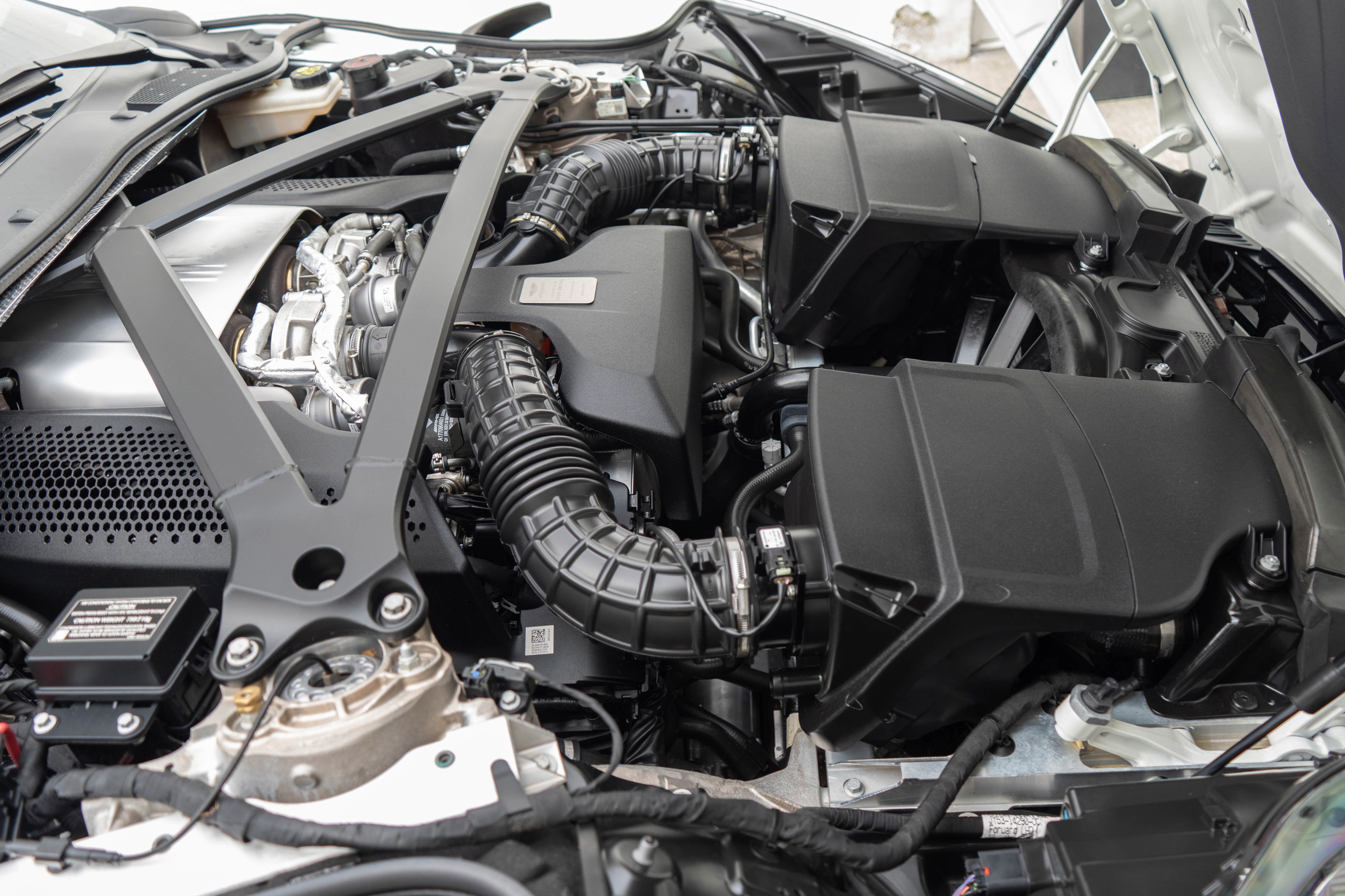 2021 Aston Martin DB11 V8