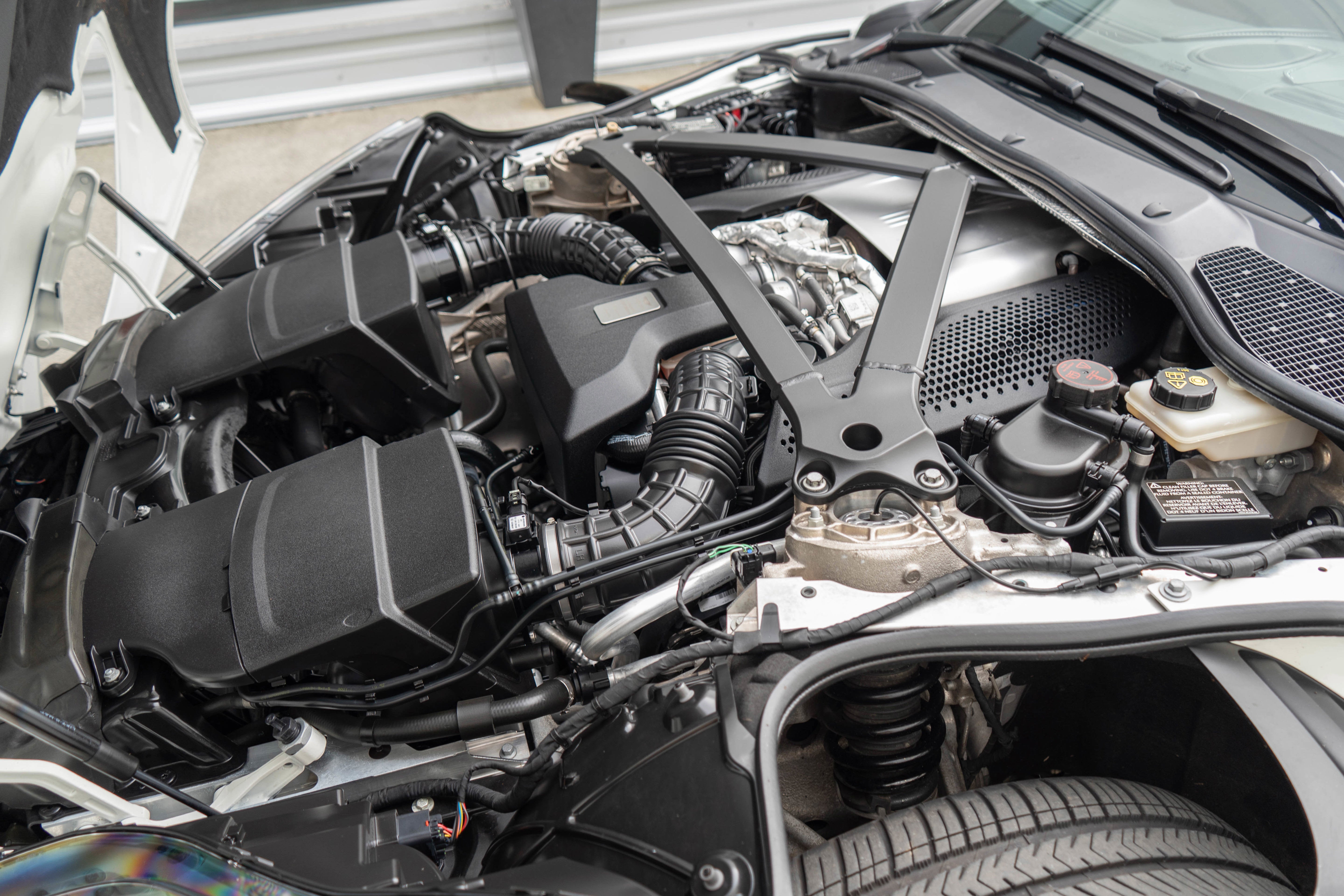 2021 Aston Martin DB11 V8