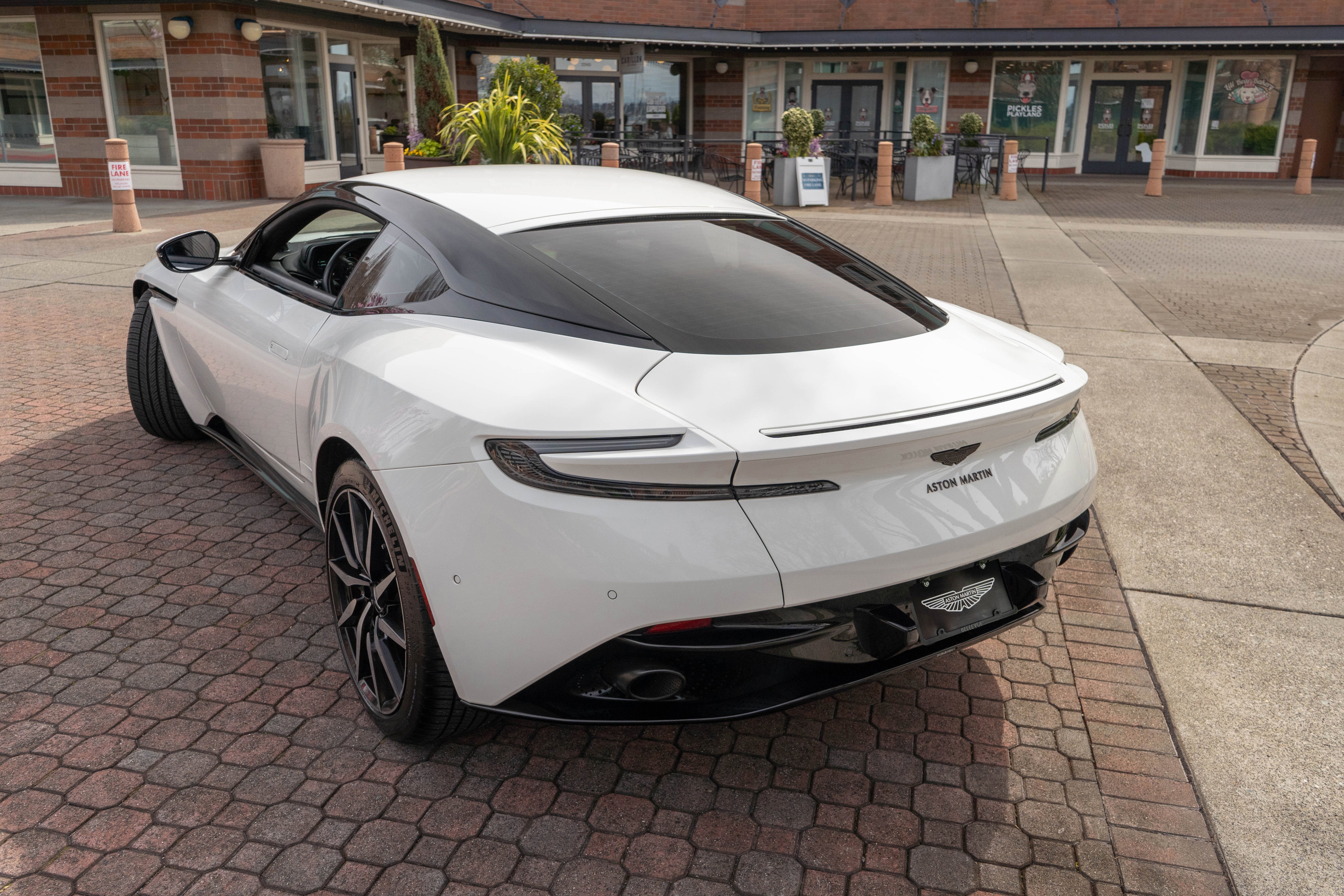 2021 Aston Martin DB11 V8