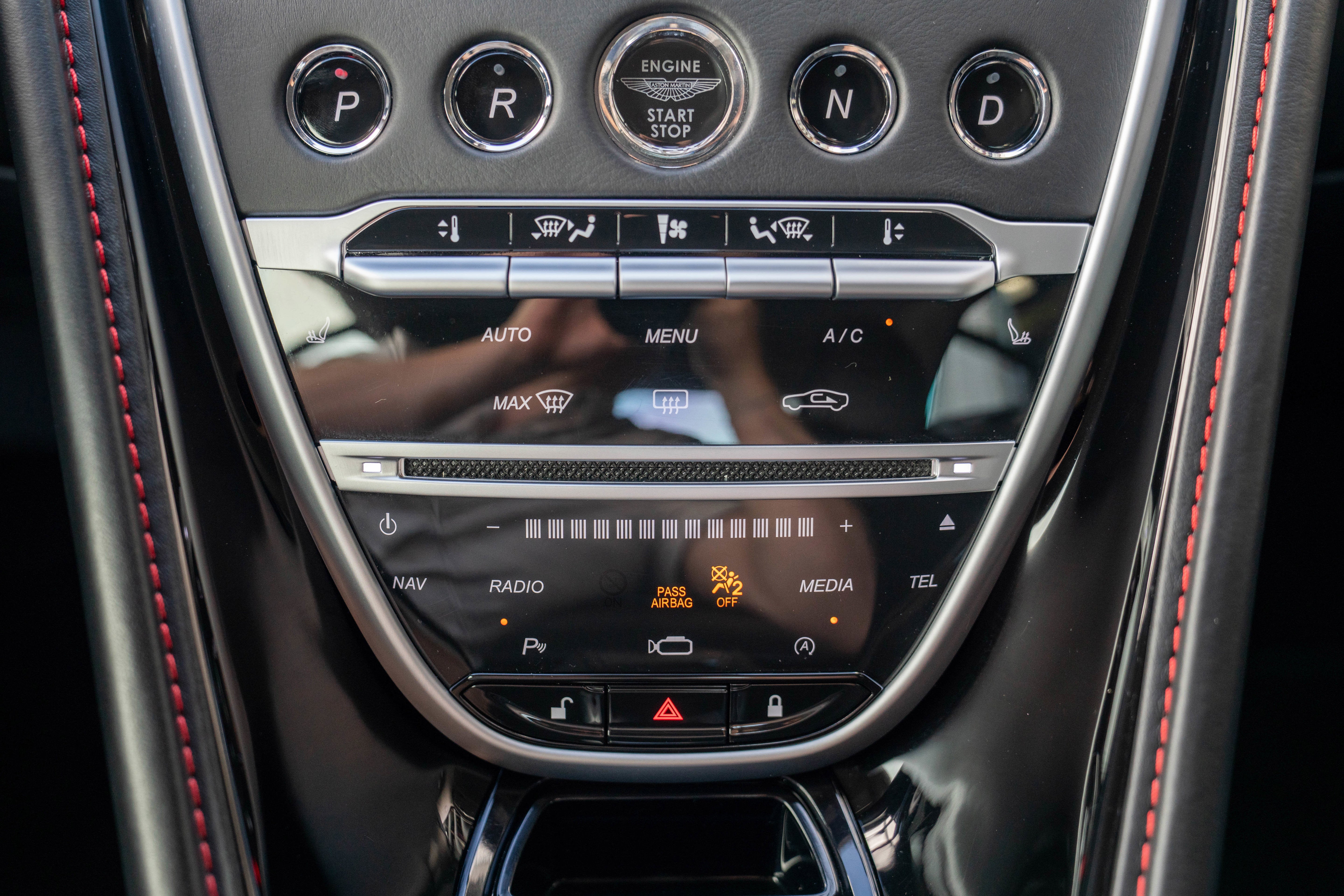 2019 Aston Martin DB11 V8