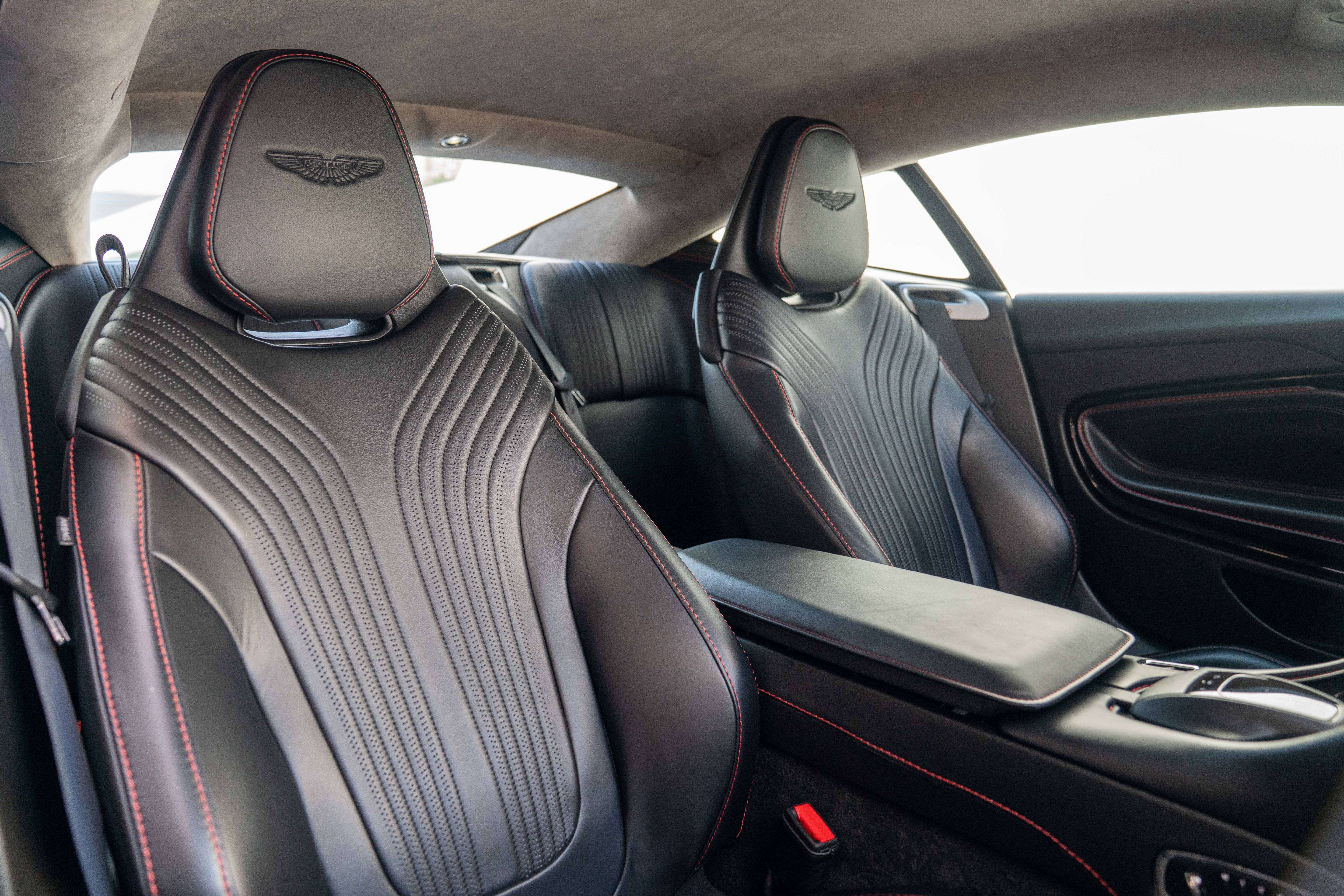 2019 Aston Martin DB11 V8