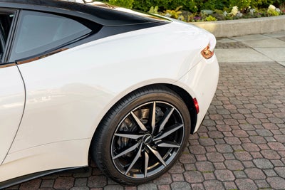 2019 Aston Martin DB11 V8