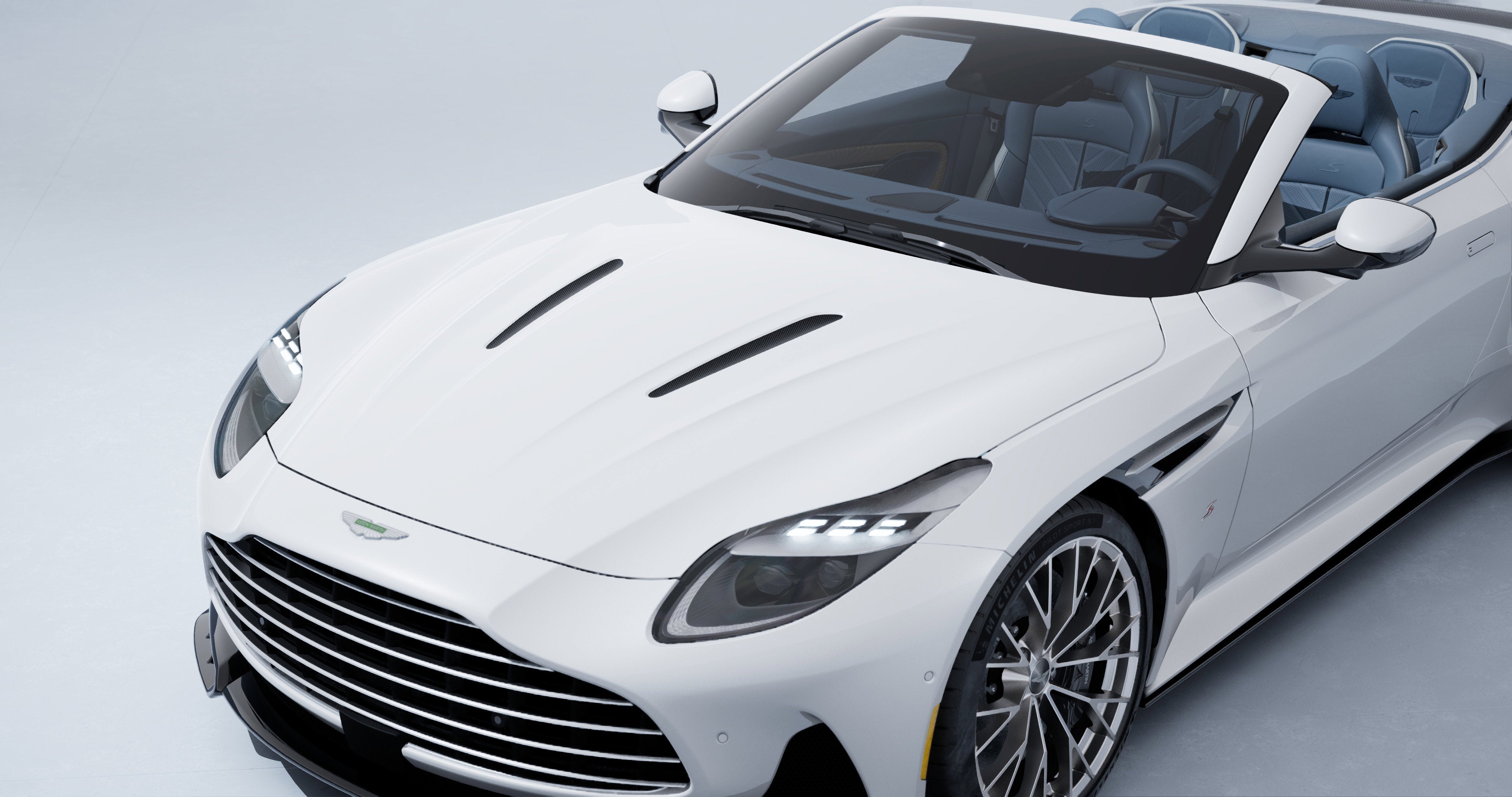 2026 Aston Martin DB12 S Volante Volante