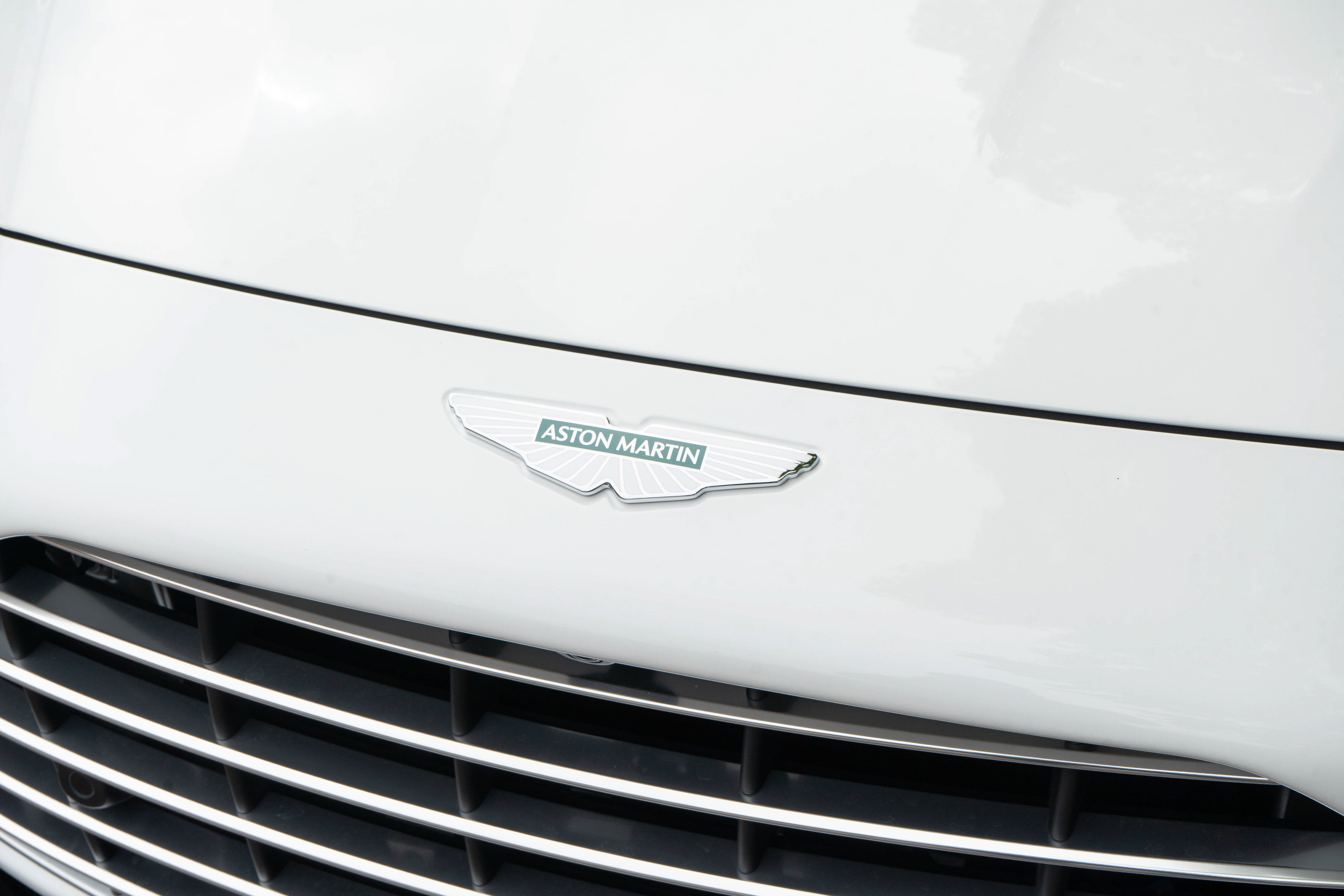 2026 Aston Martin DB12 S Volante Volante