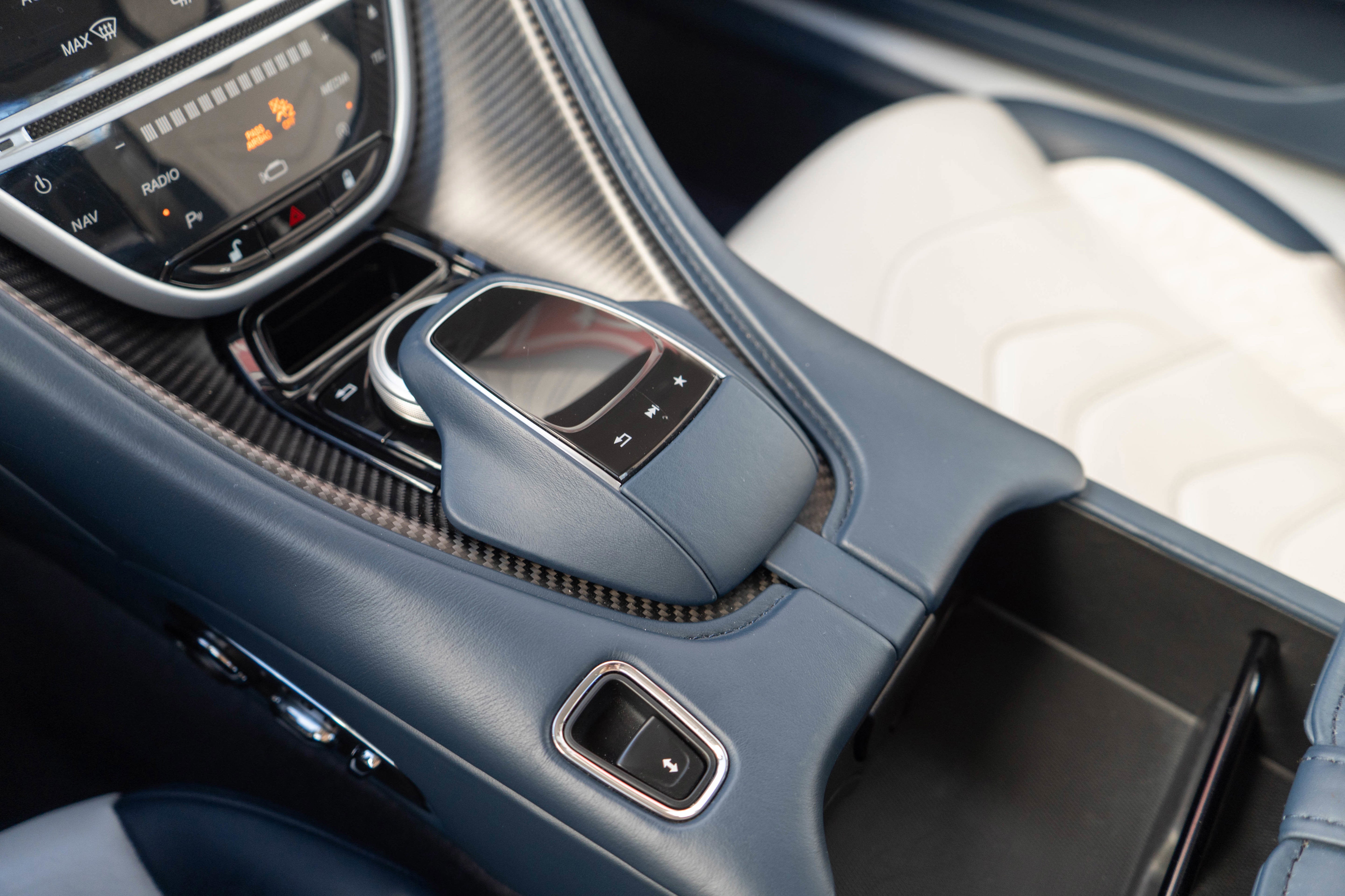 2019 Aston Martin DBS Superleggera