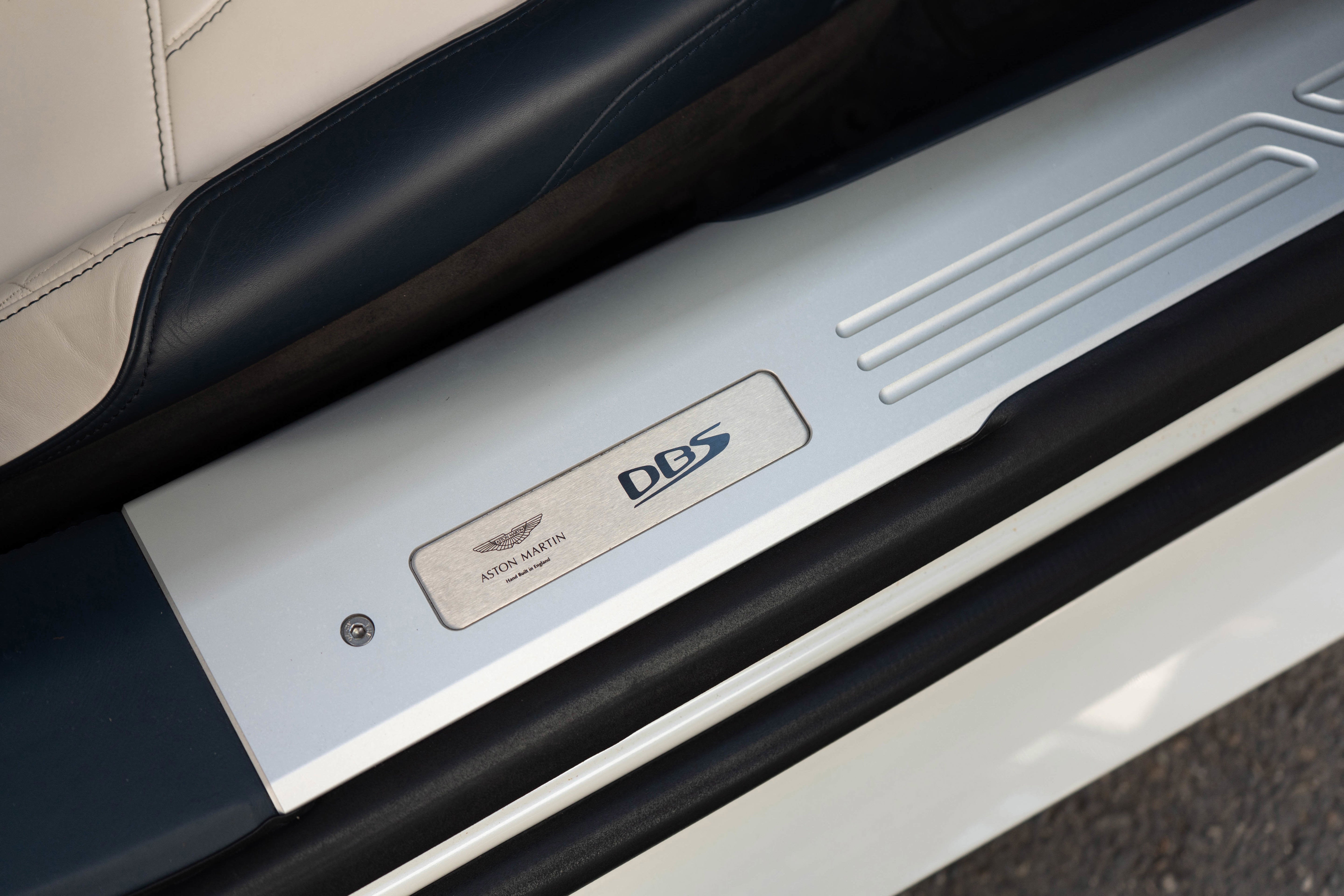 2019 Aston Martin DBS Superleggera