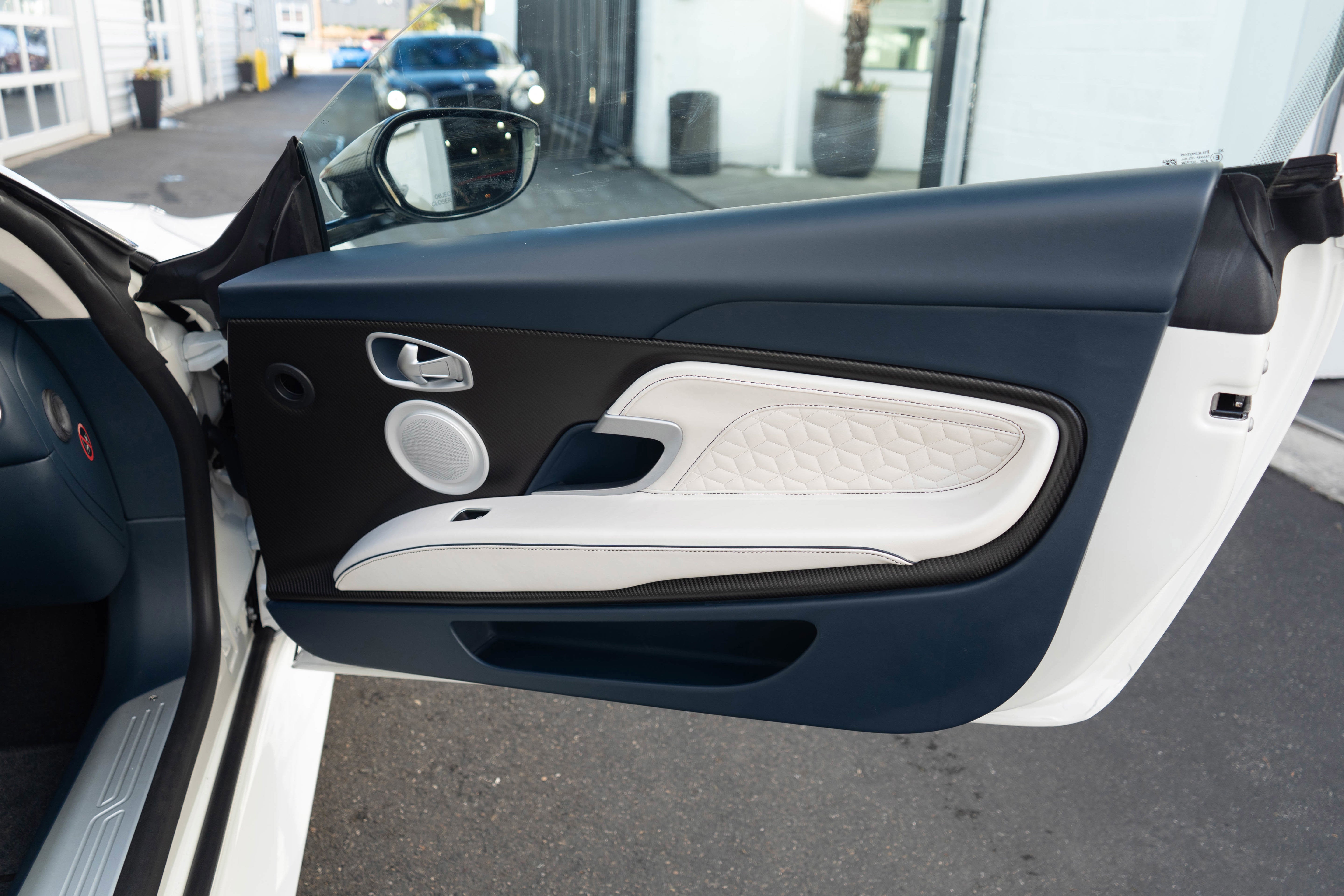 2019 Aston Martin DBS Superleggera