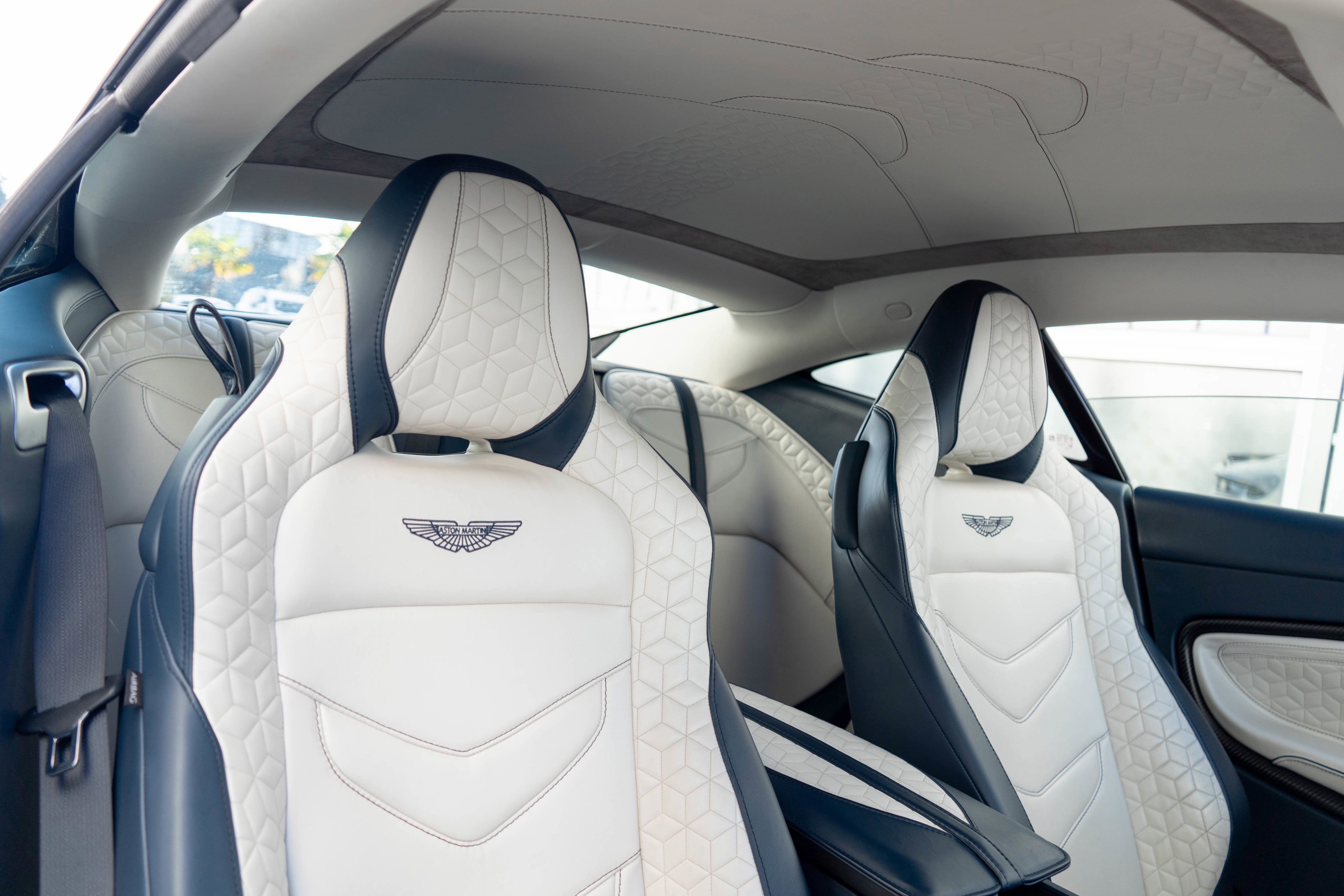 2019 Aston Martin DBS Superleggera