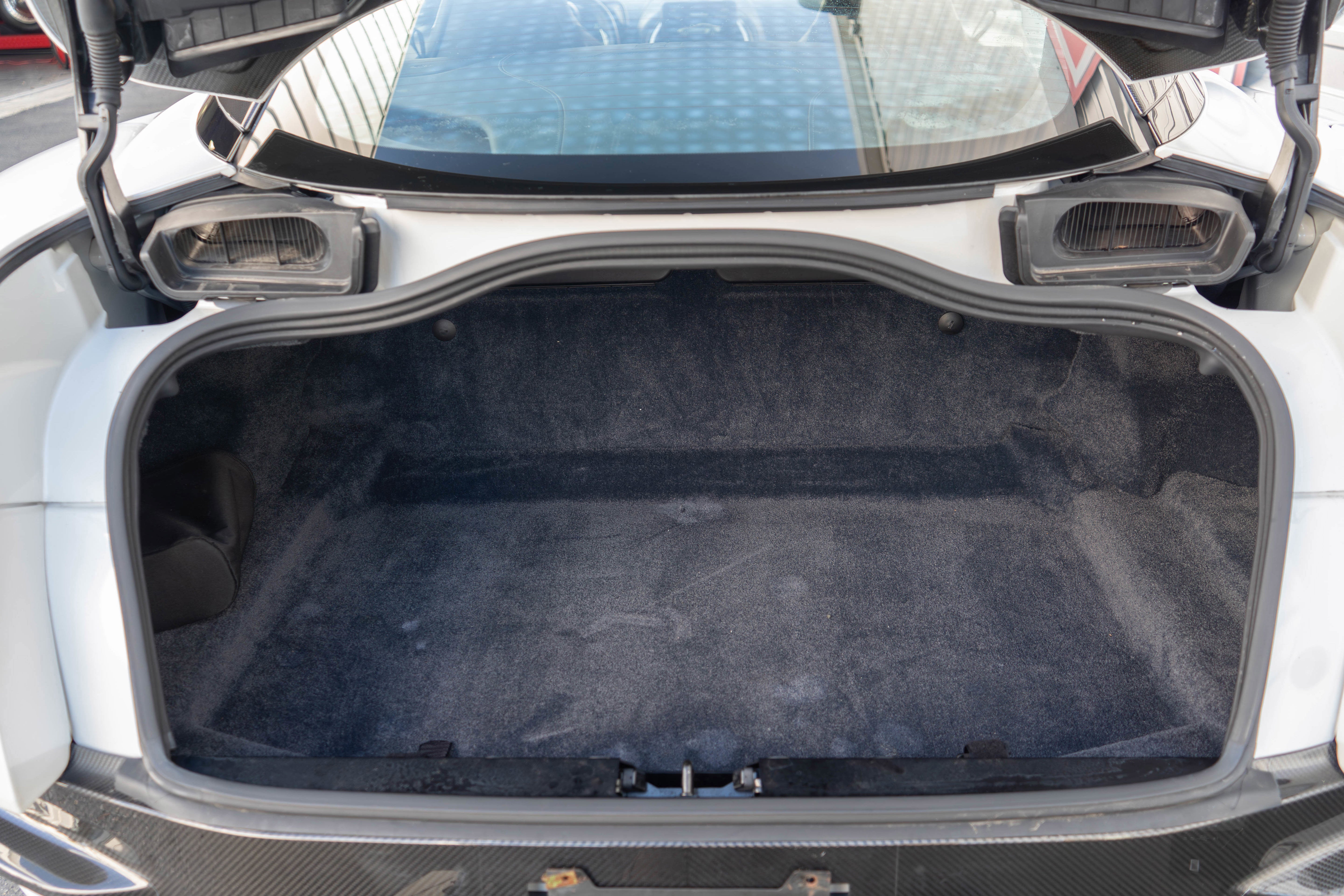 2019 Aston Martin DBS Superleggera