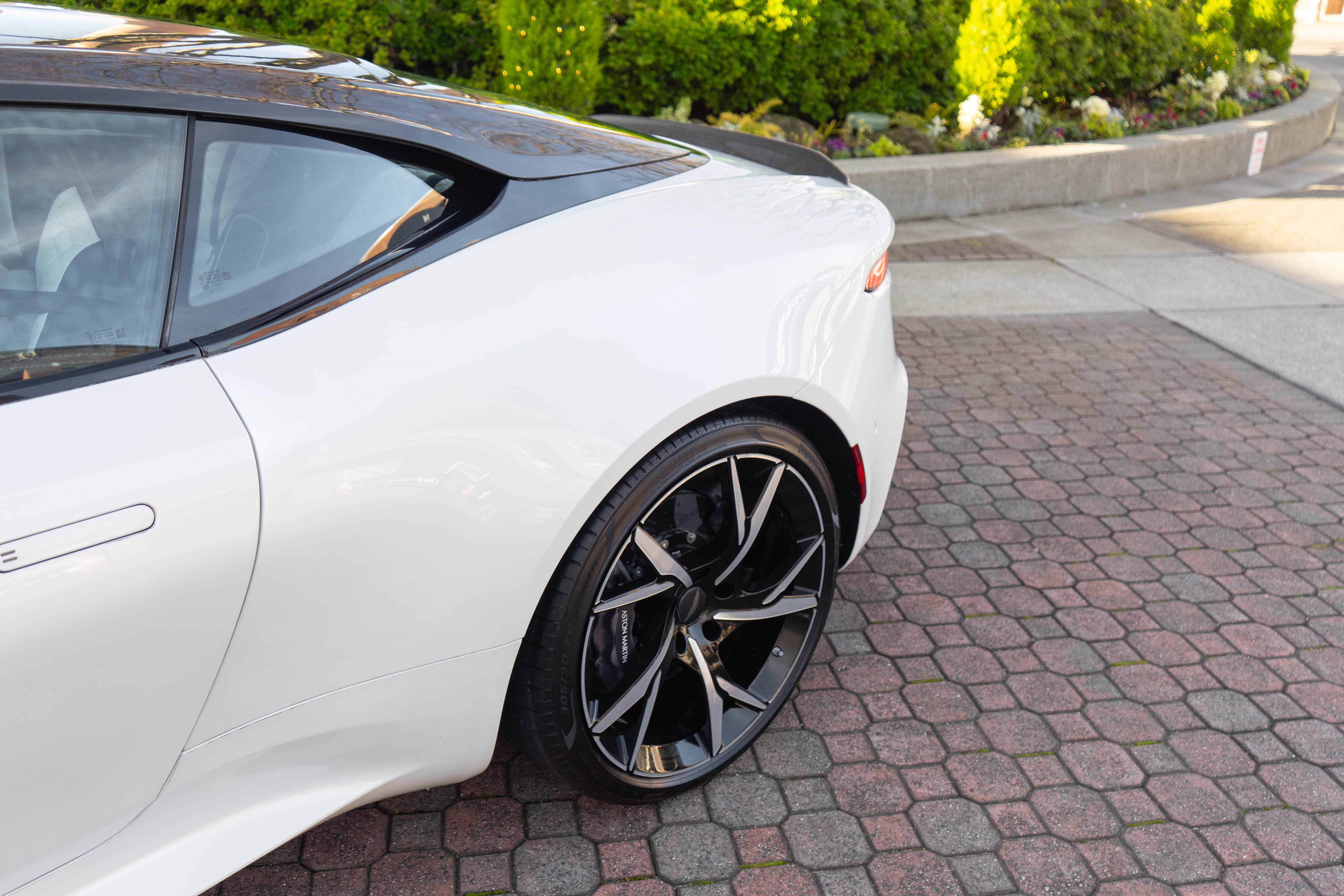 2019 Aston Martin DBS Superleggera