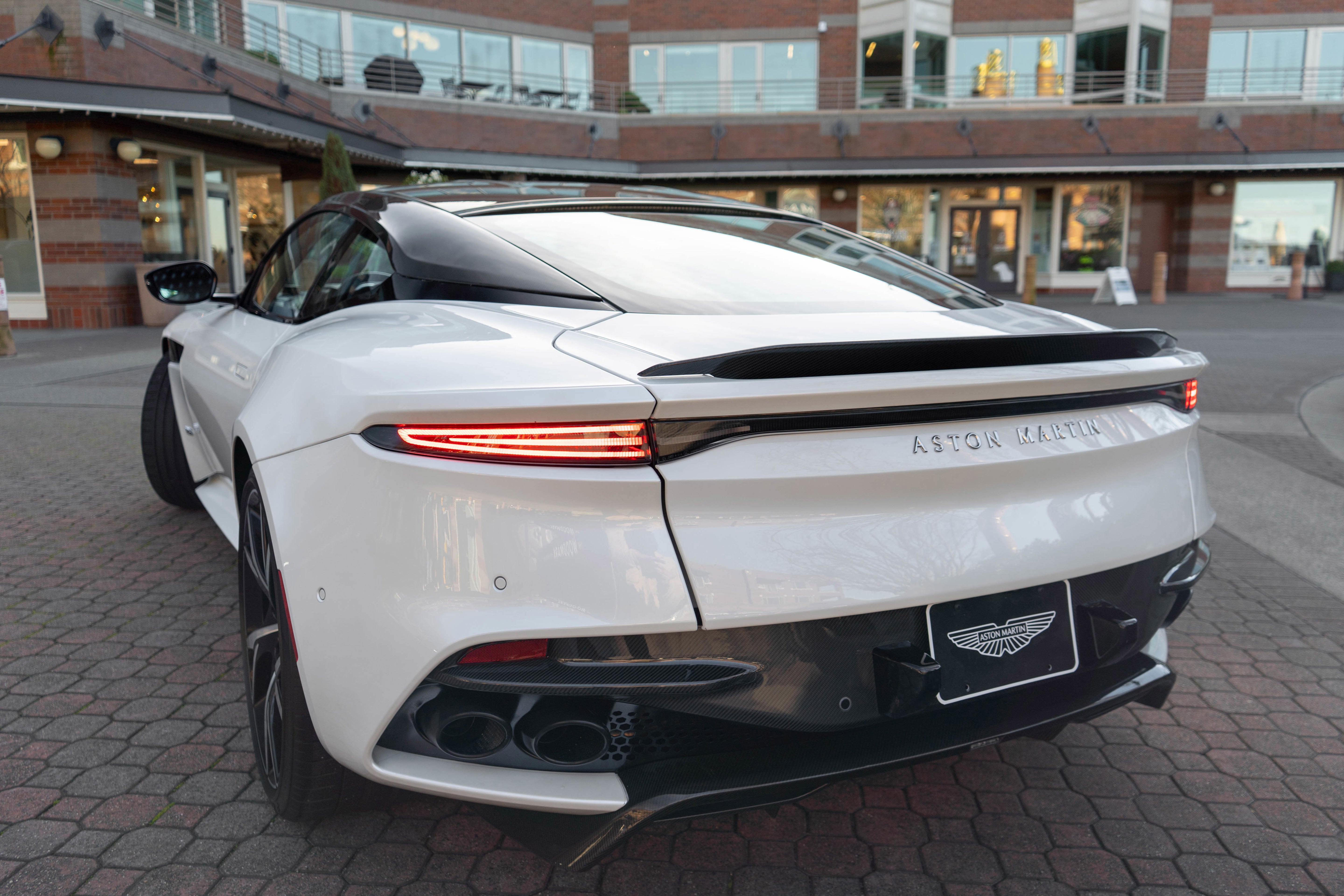 2019 Aston Martin DBS Superleggera