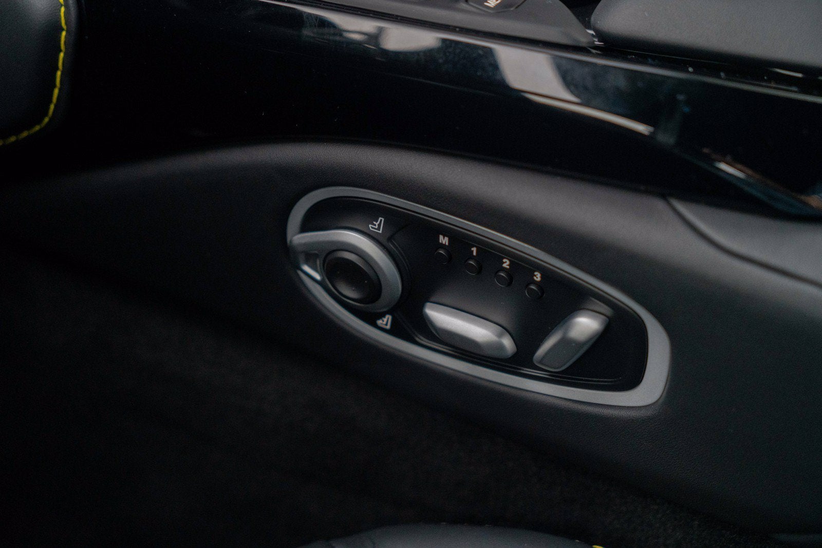 2023 Aston Martin Vantage Coupe