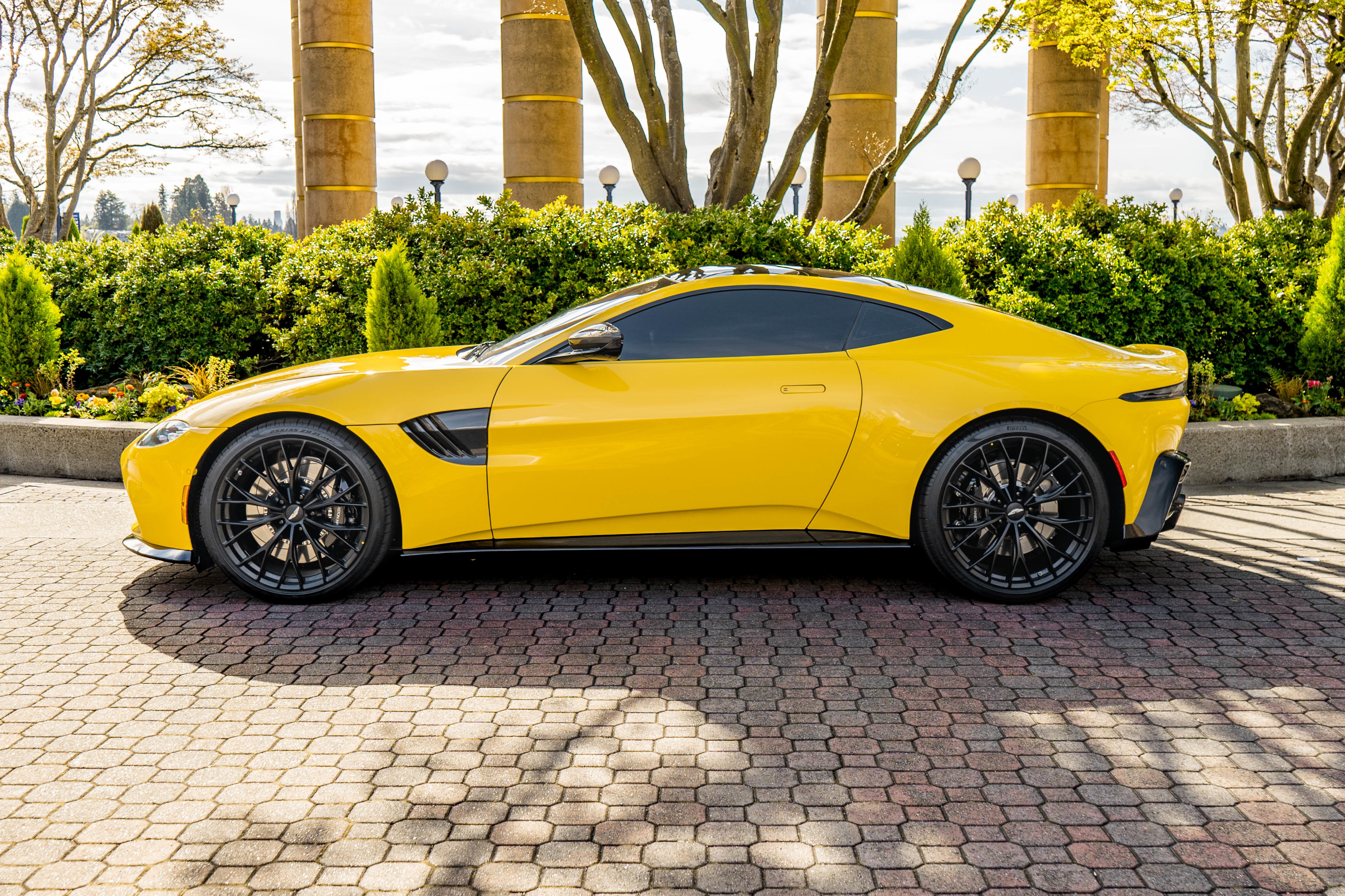 2023 Aston Martin Vantage Coupe