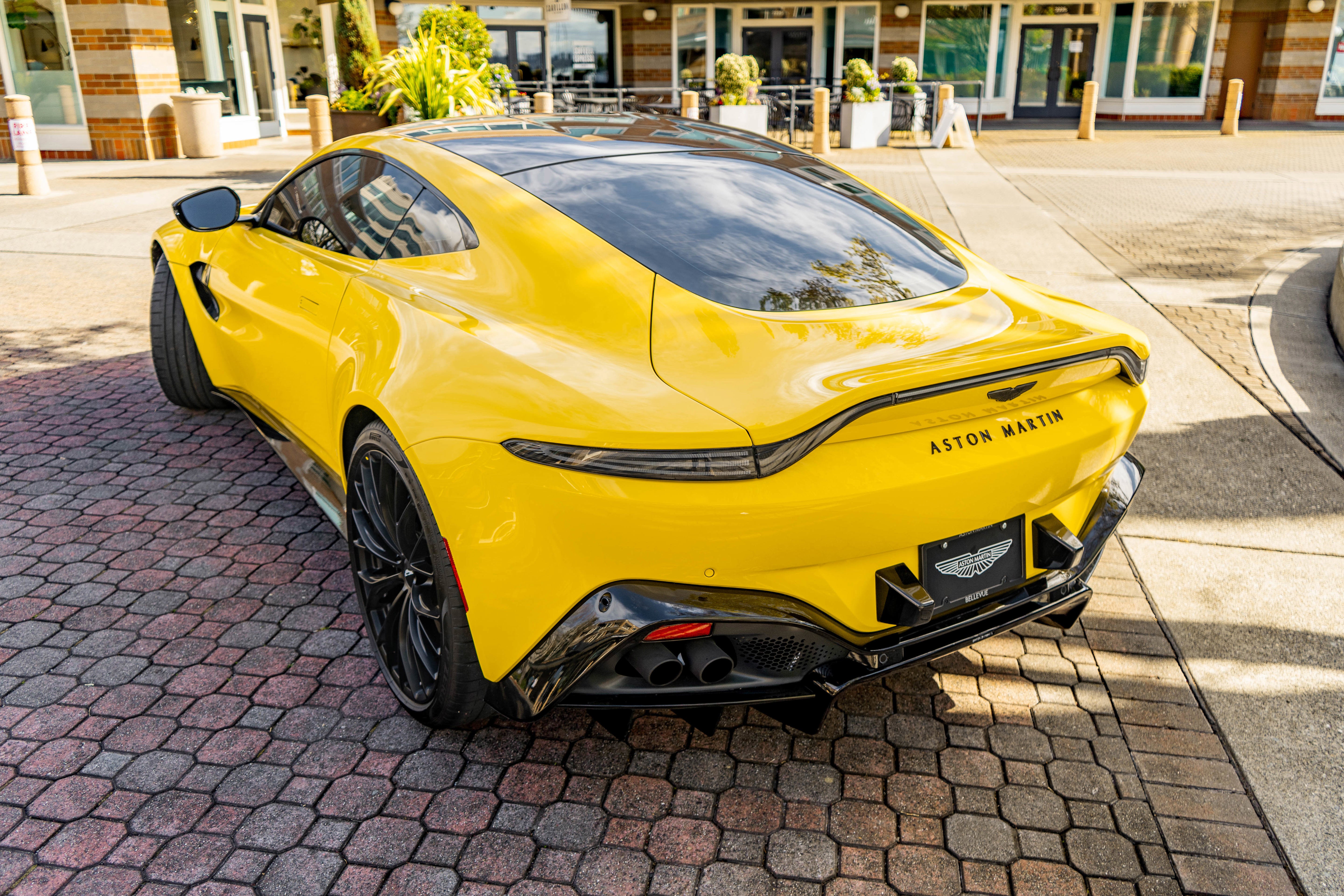 2023 Aston Martin Vantage Coupe