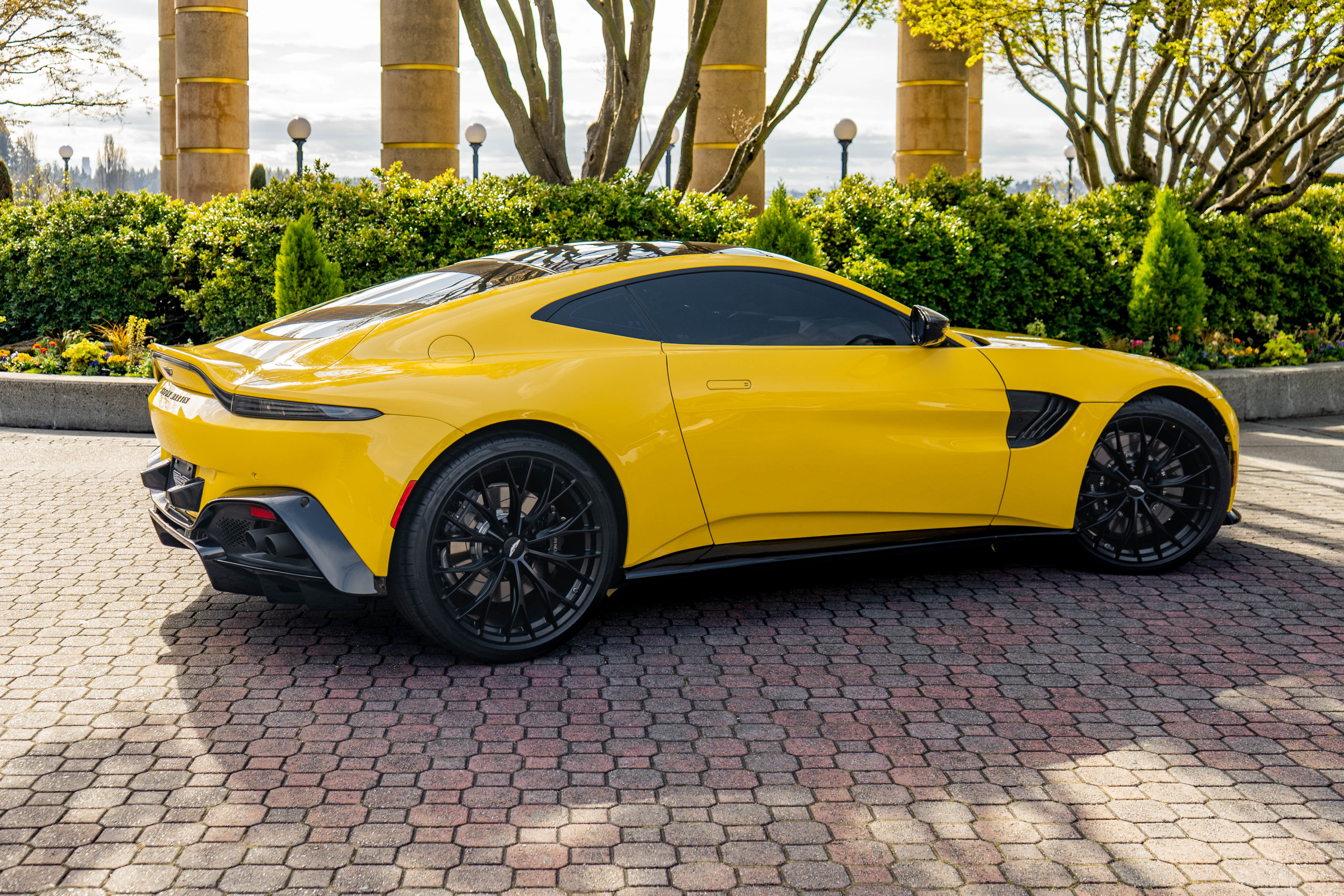 2023 Aston Martin Vantage Coupe
