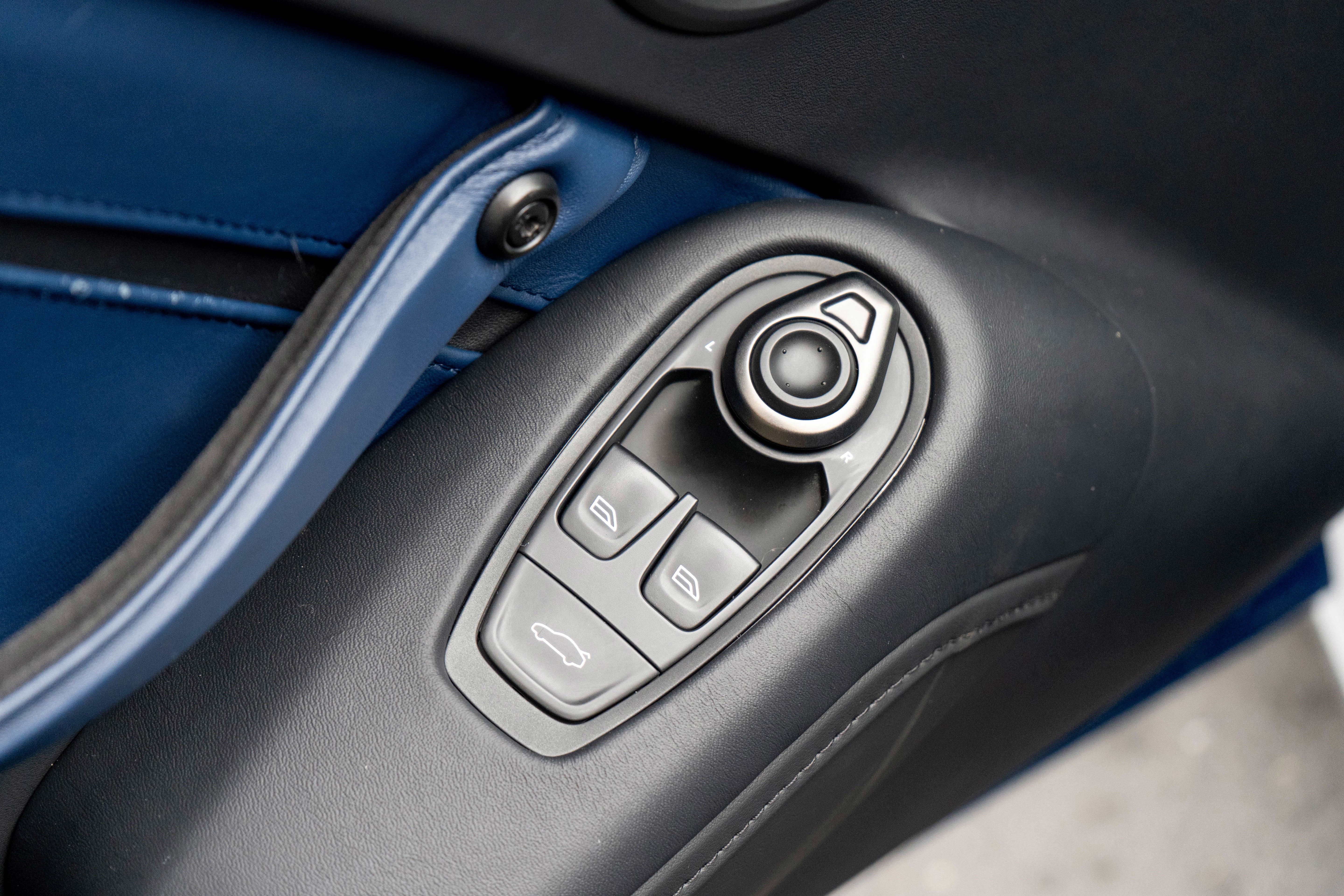 2022 Aston Martin Vantage Coupe