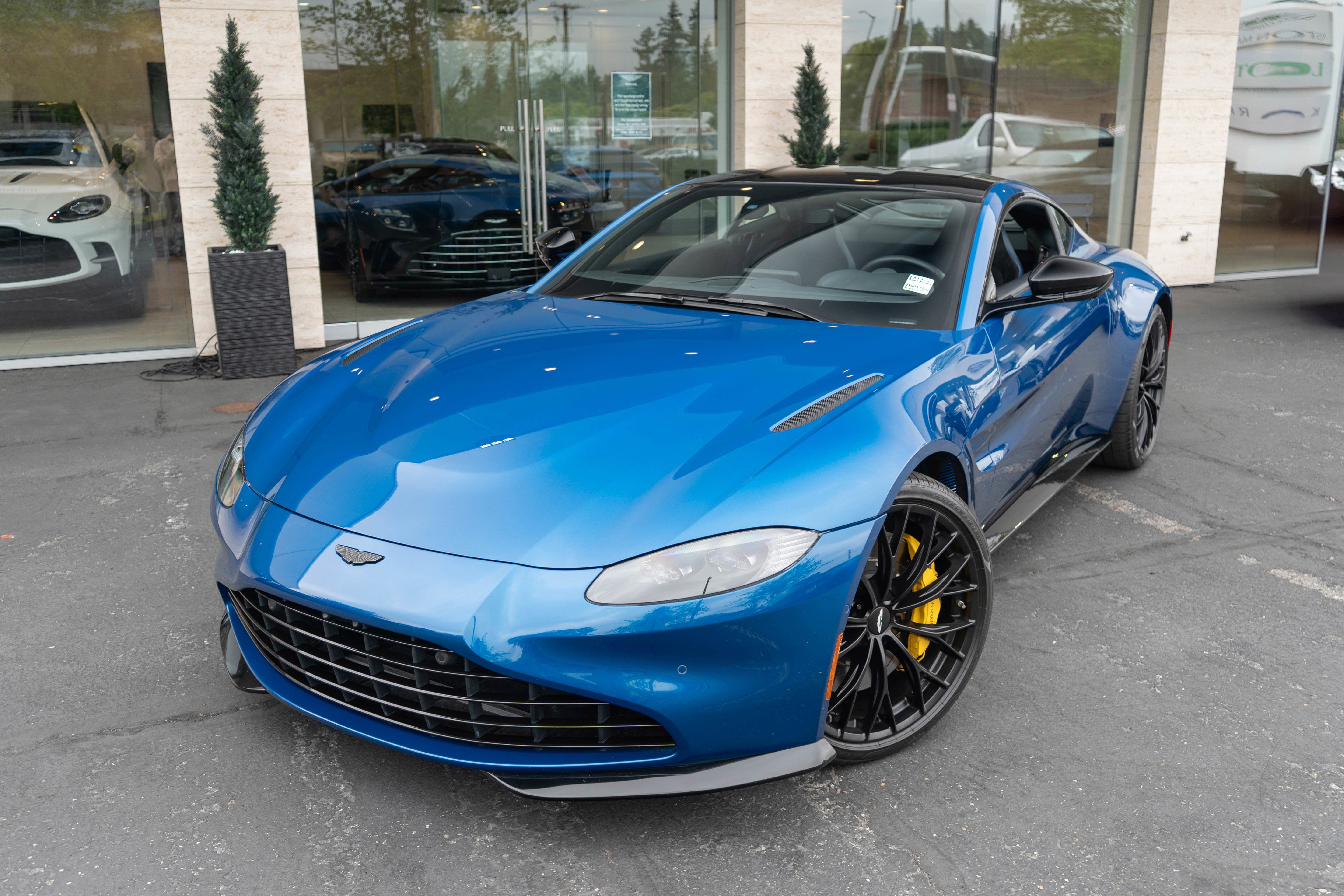 2022 Aston Martin Vantage Coupe