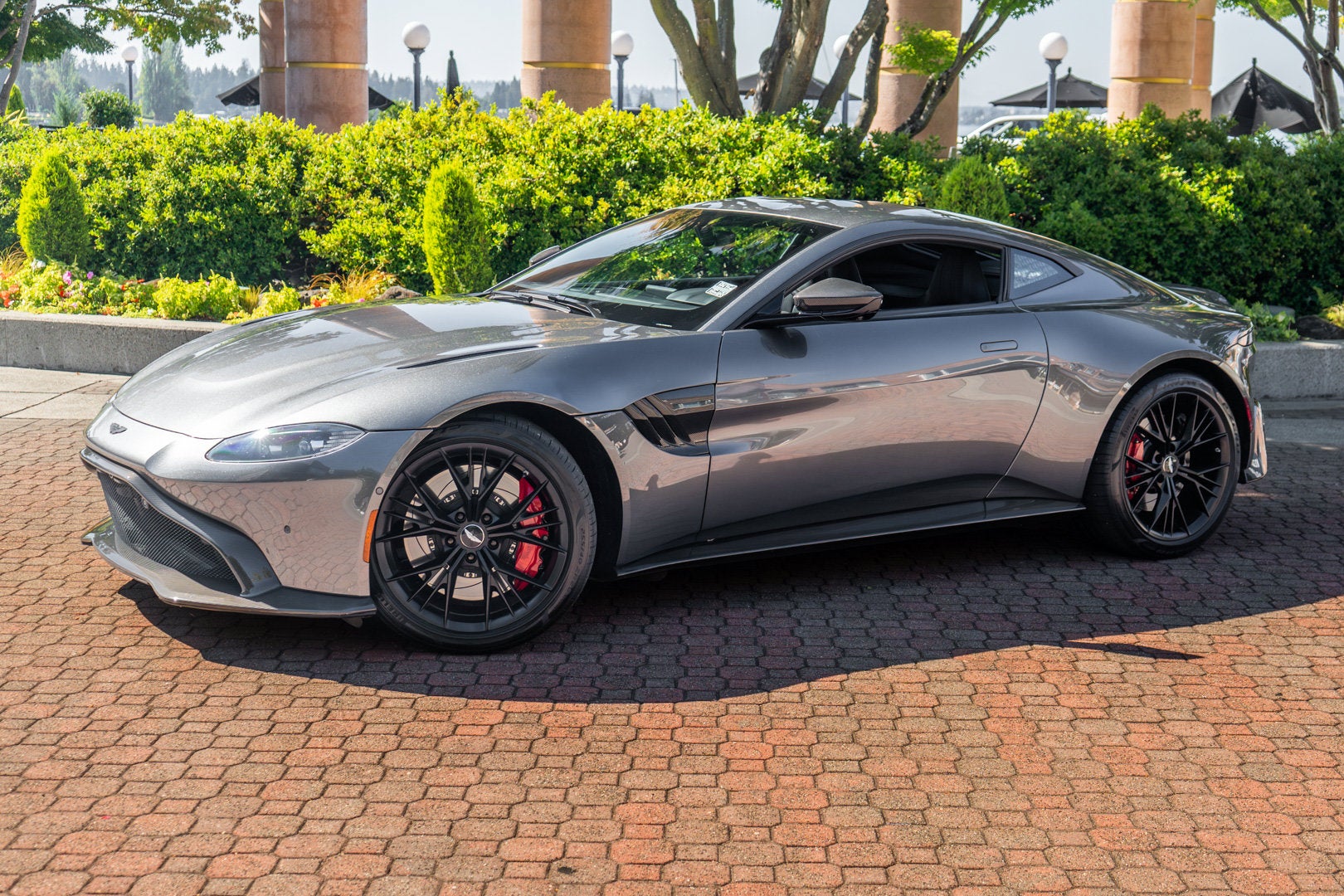 2021 Aston Martin Vantage Coupe Automatic
