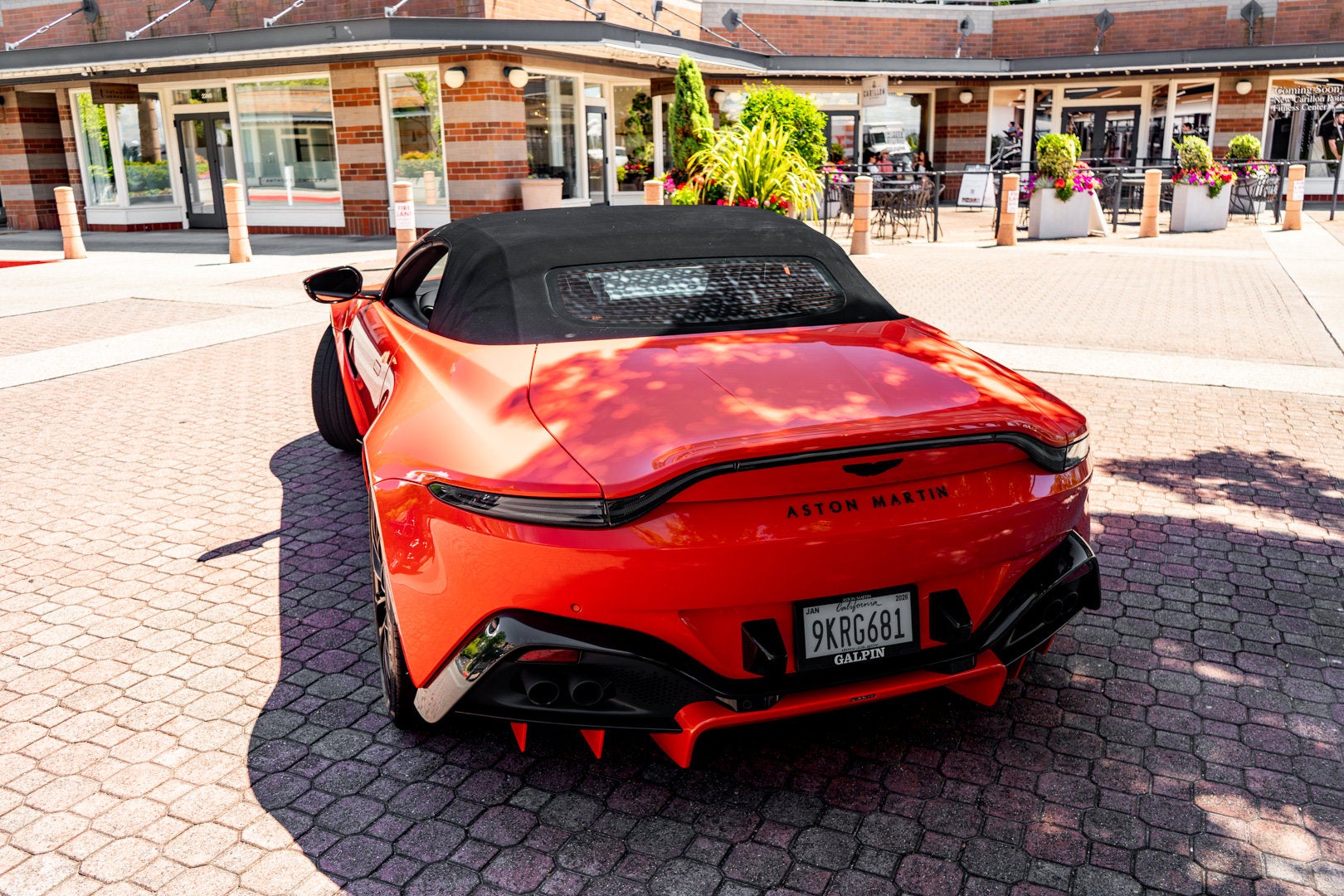 2023 Aston Martin Vantage Roadster