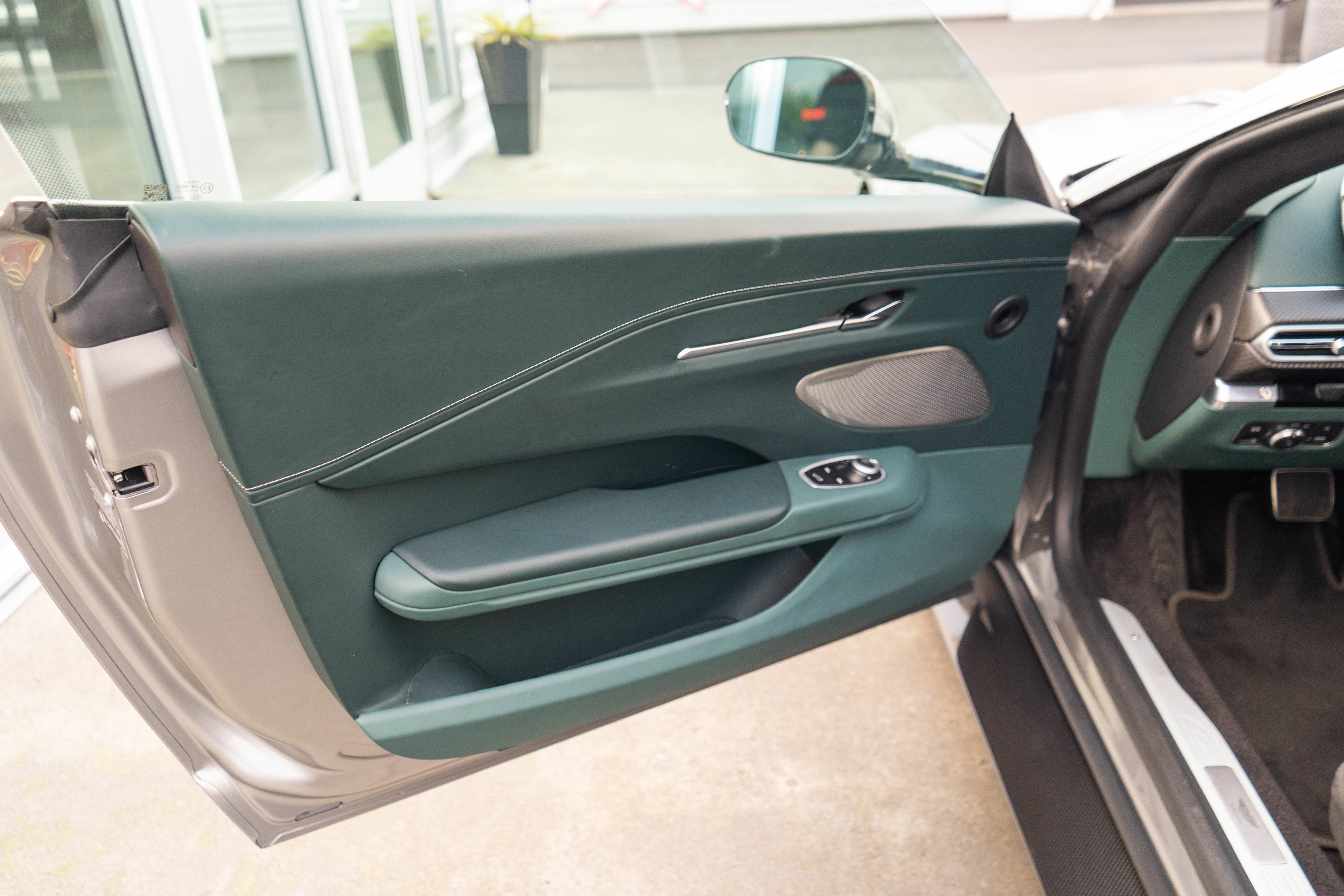 2025 Aston Martin Vantage Coupe