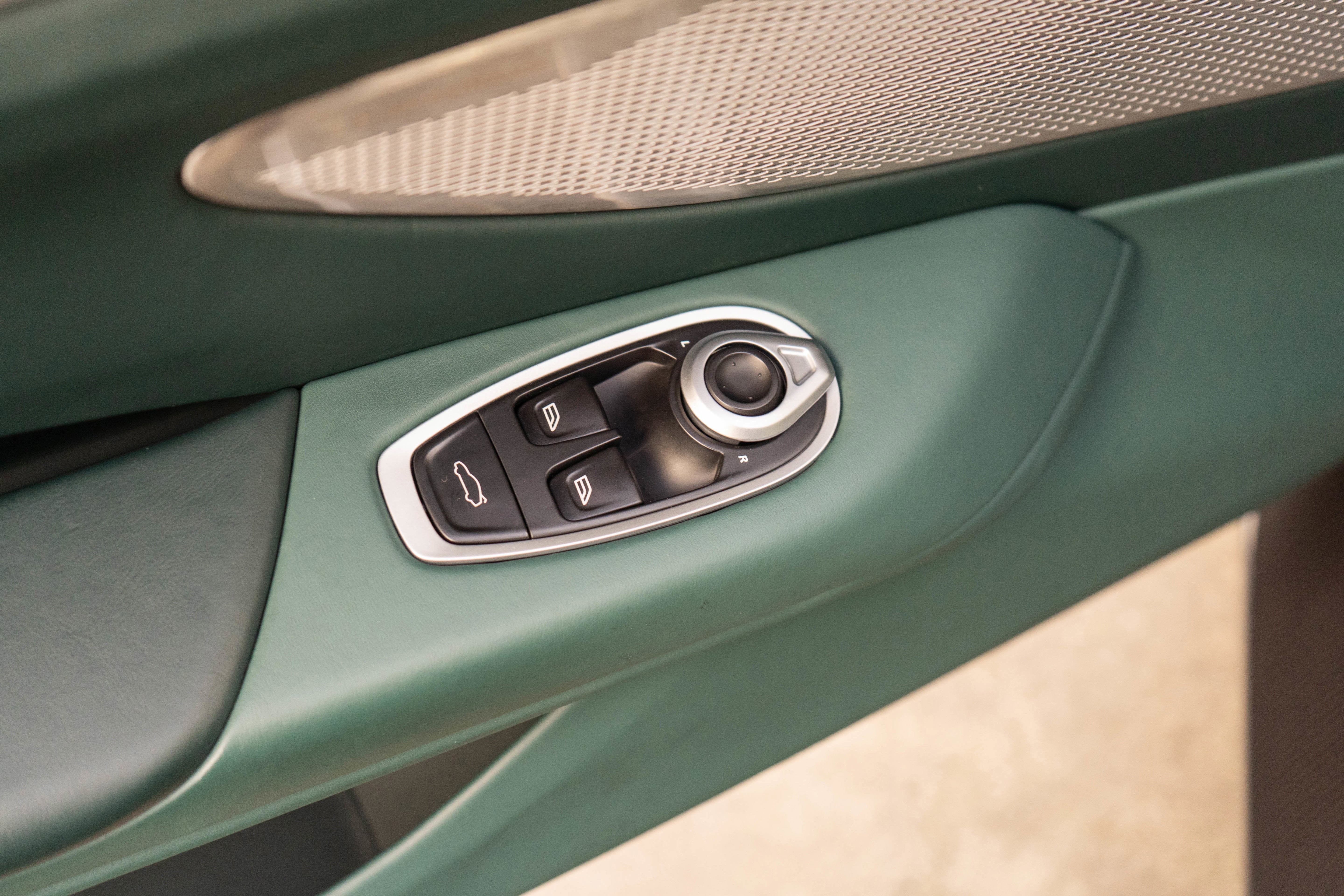 2025 Aston Martin Vantage Coupe