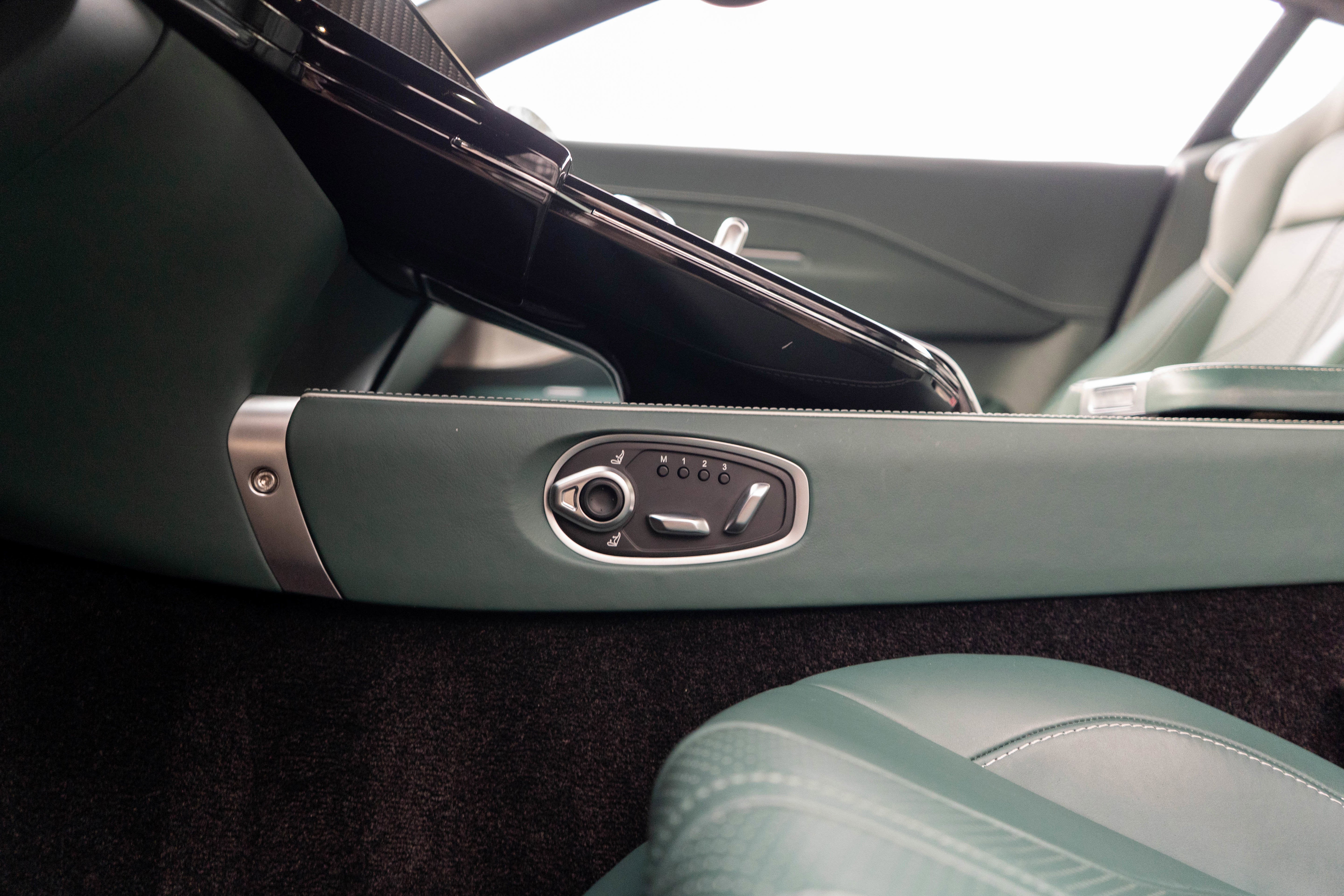 2025 Aston Martin Vantage Coupe