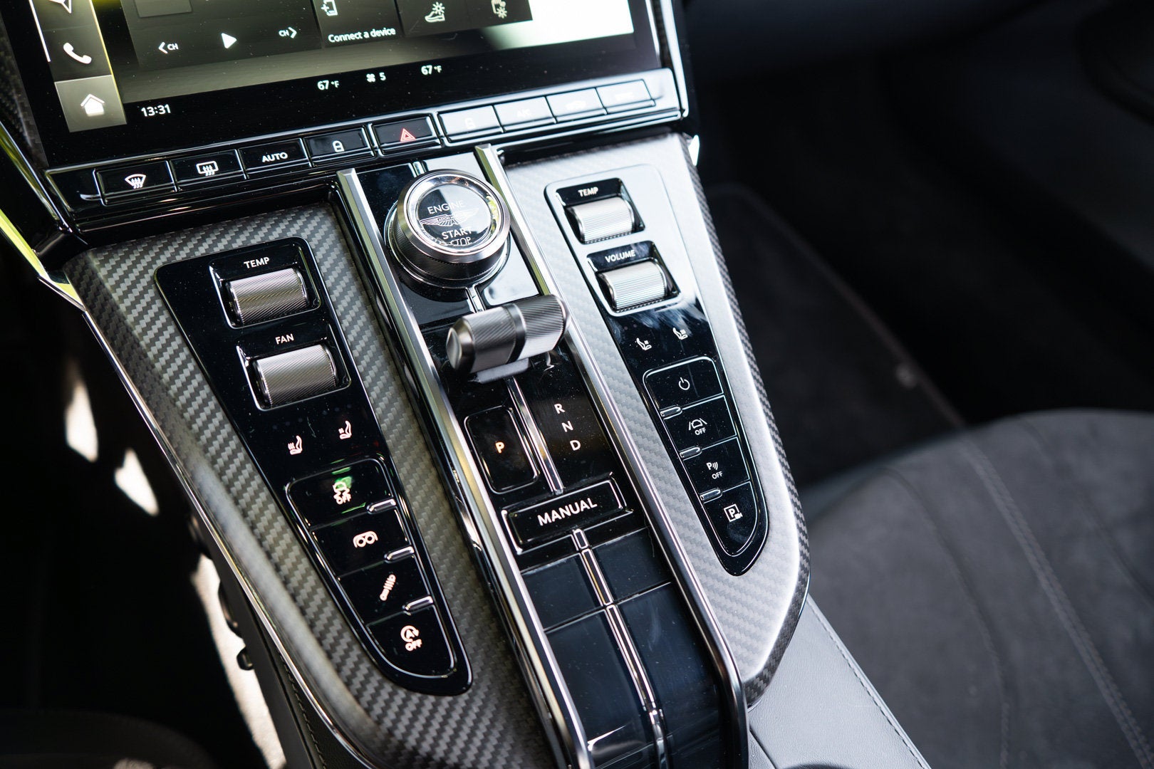 2025 Aston Martin Vantage Coupe