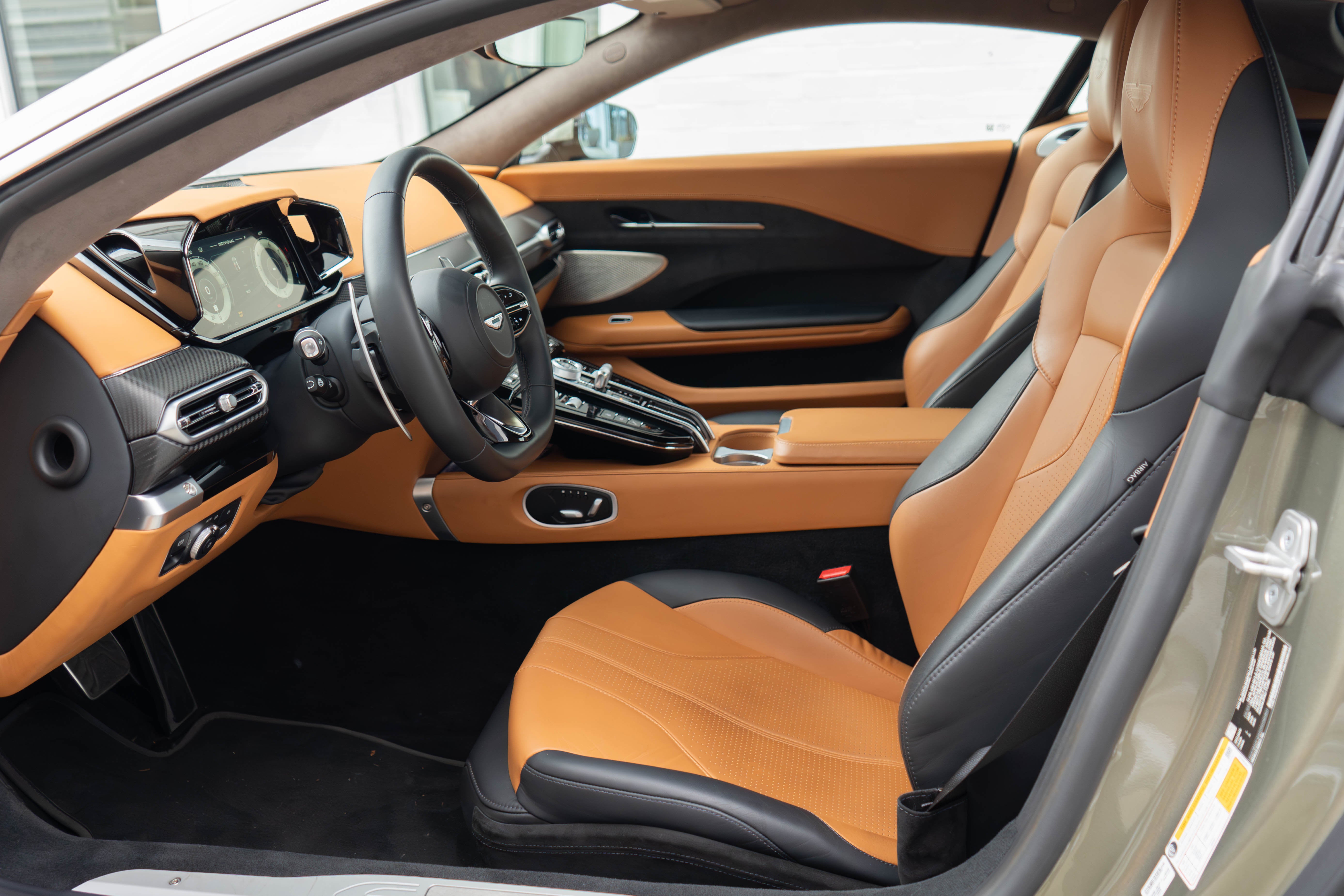 2025 Aston Martin Vantage Coupe