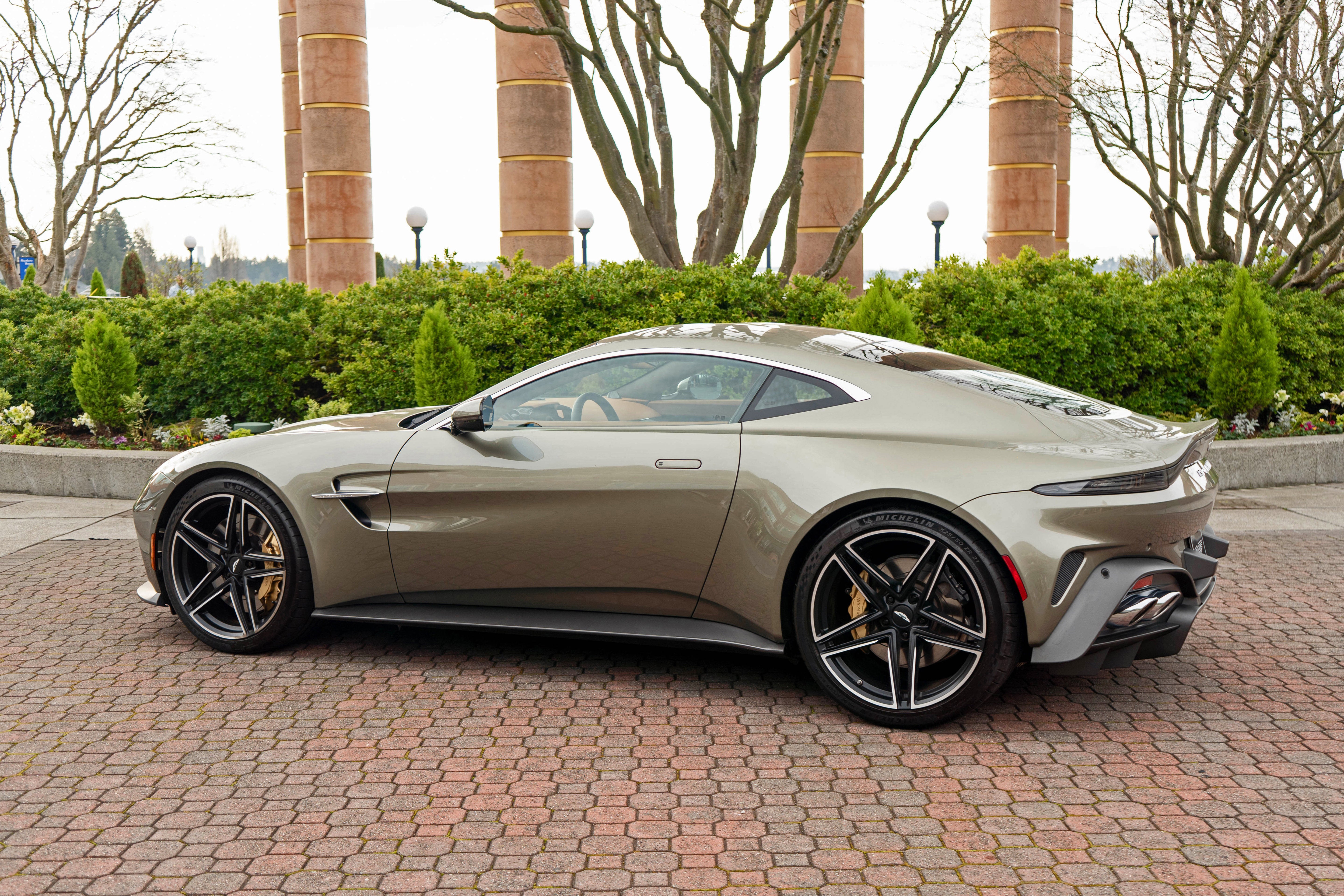 2025 Aston Martin Vantage Coupe