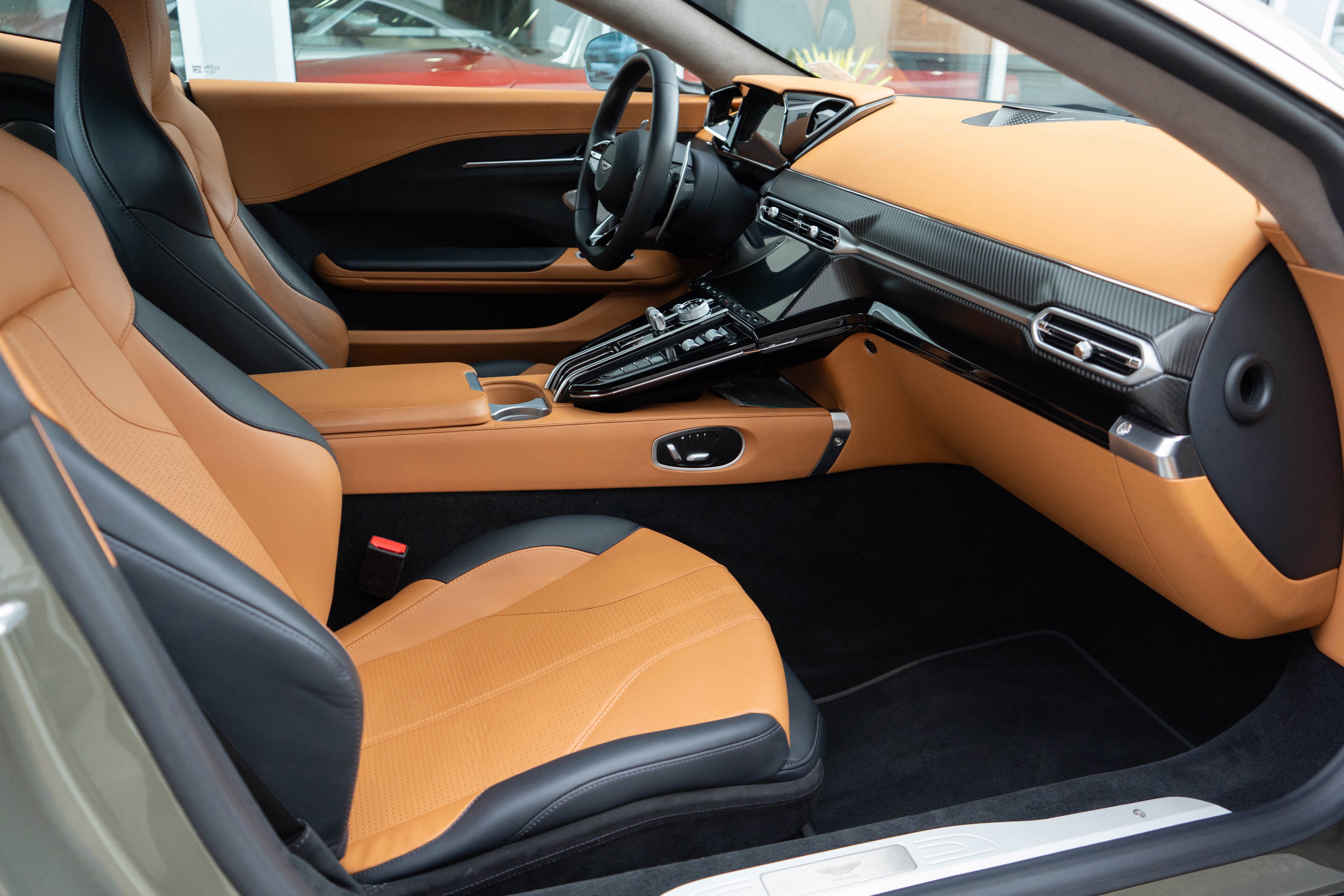 2025 Aston Martin Vantage Coupe