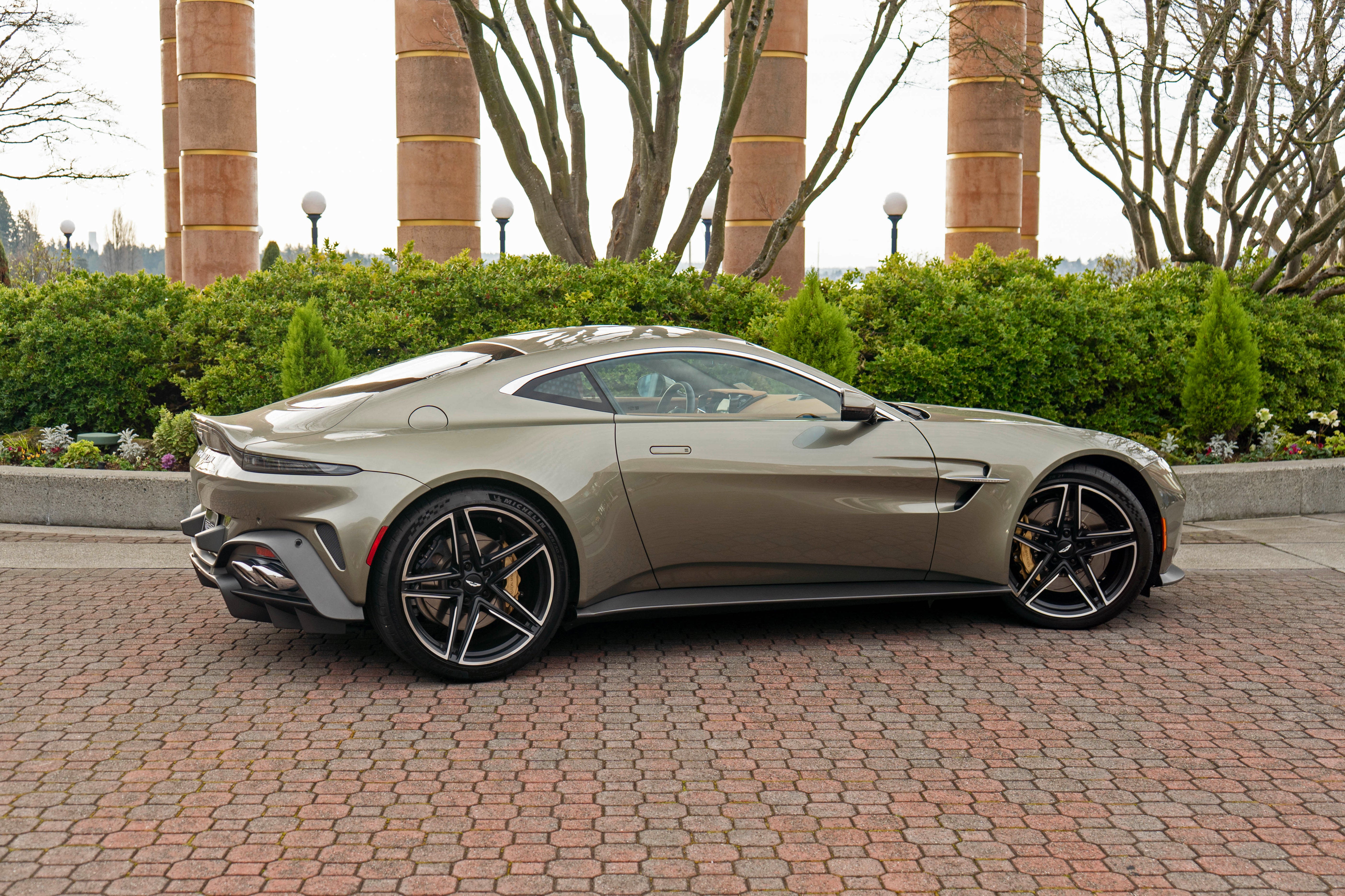 2025 Aston Martin Vantage Coupe
