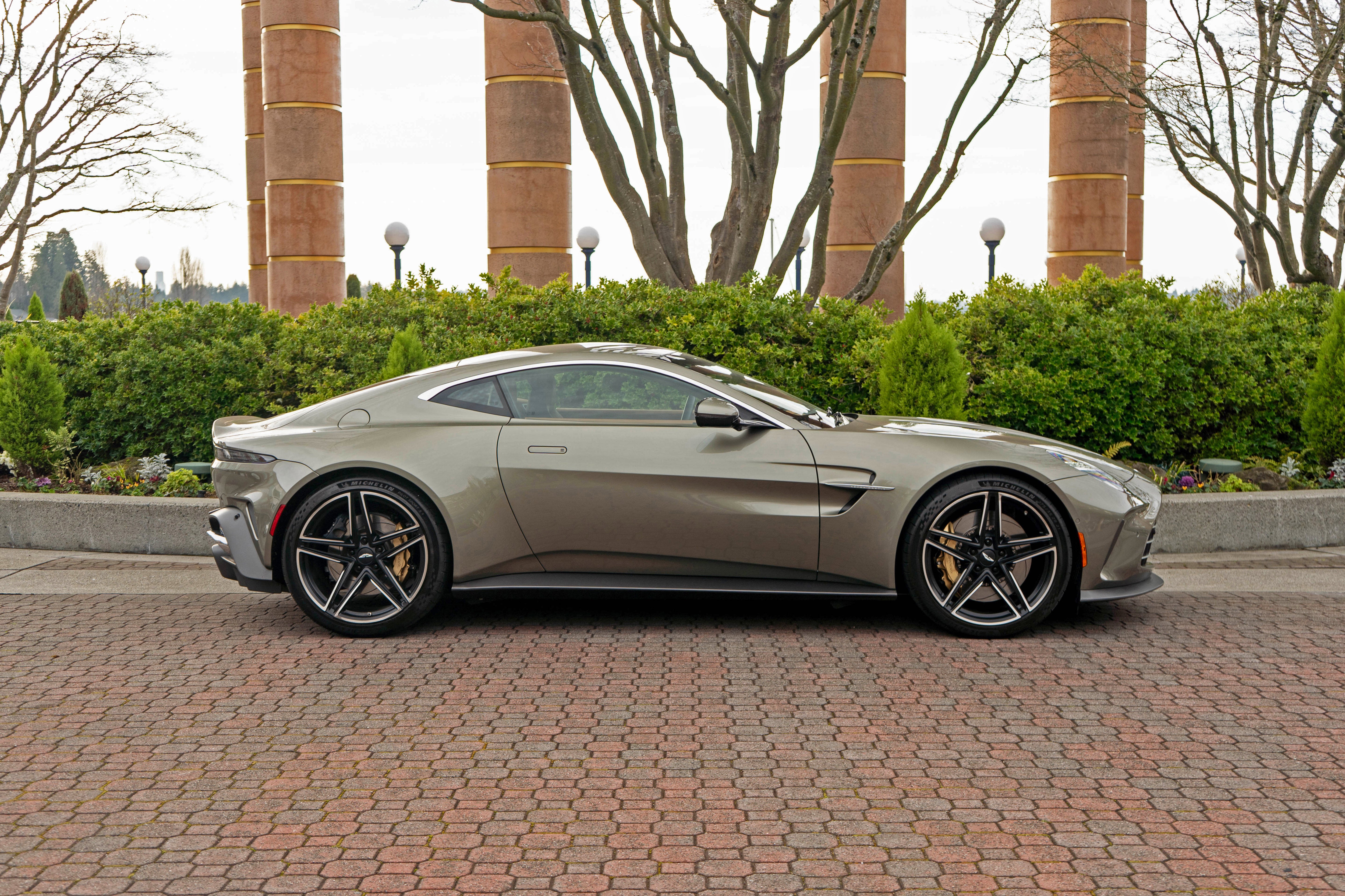 2025 Aston Martin Vantage Coupe