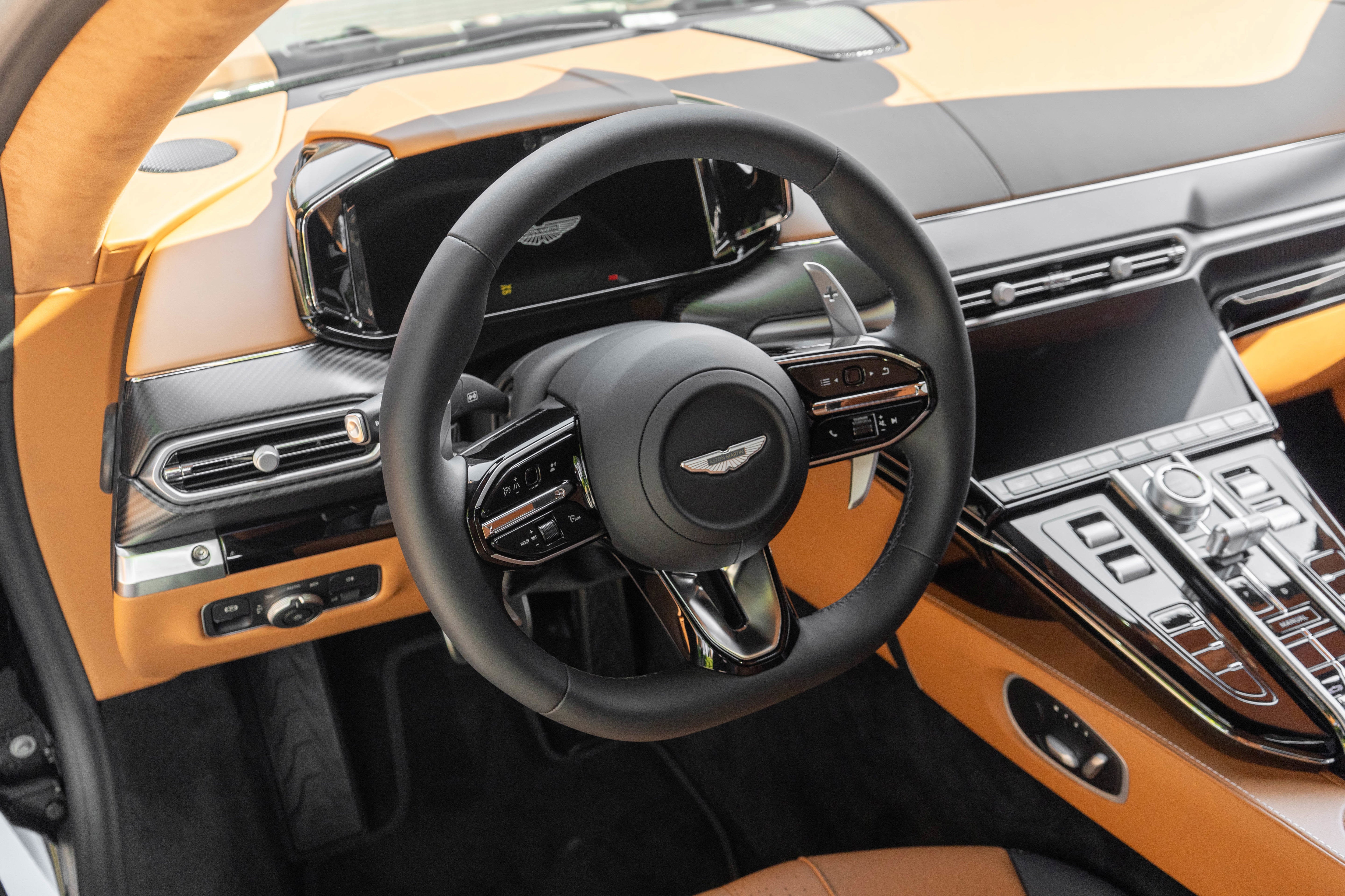 2026 Aston Martin Vantage Roadster