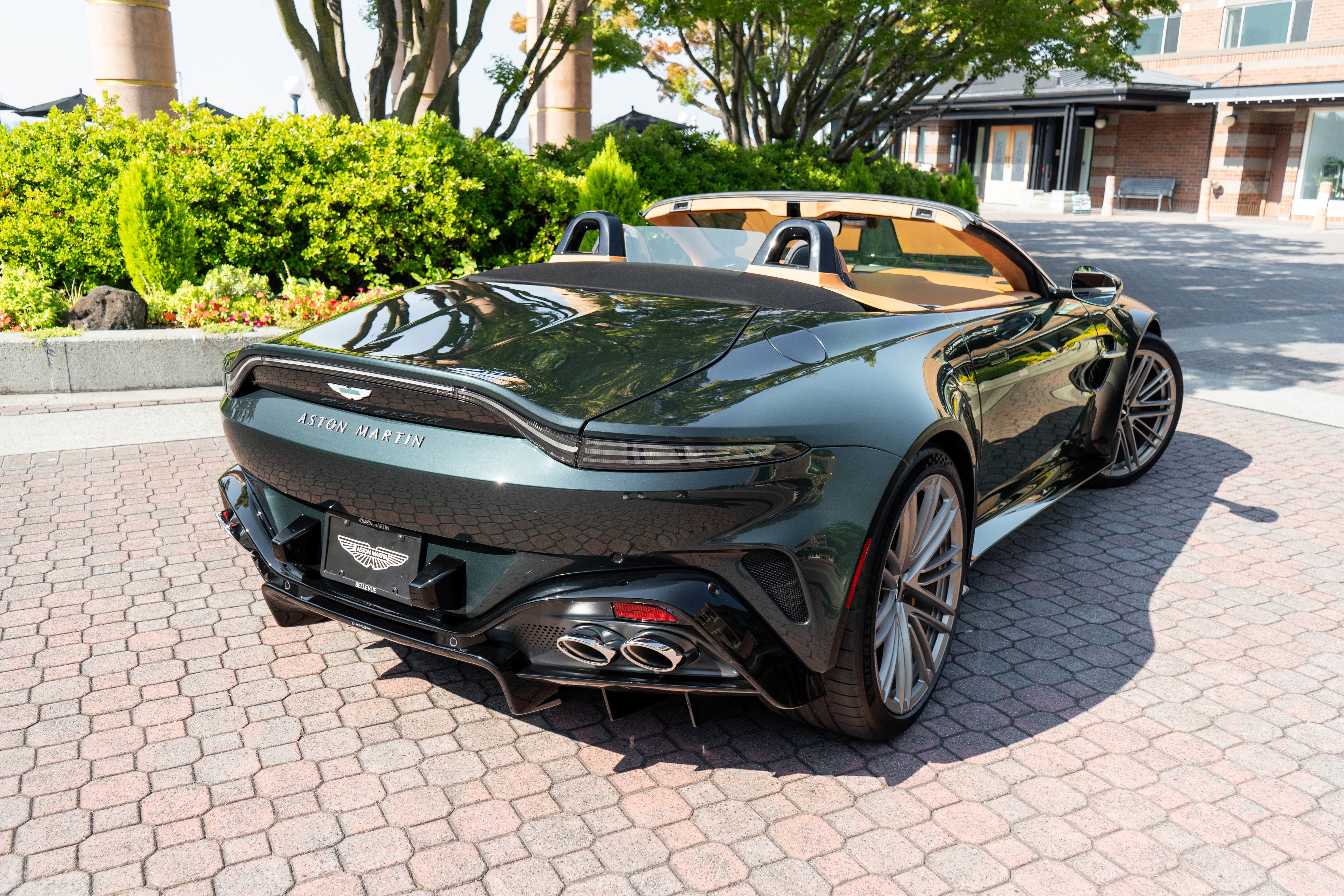 2026 Aston Martin Vantage Roadster