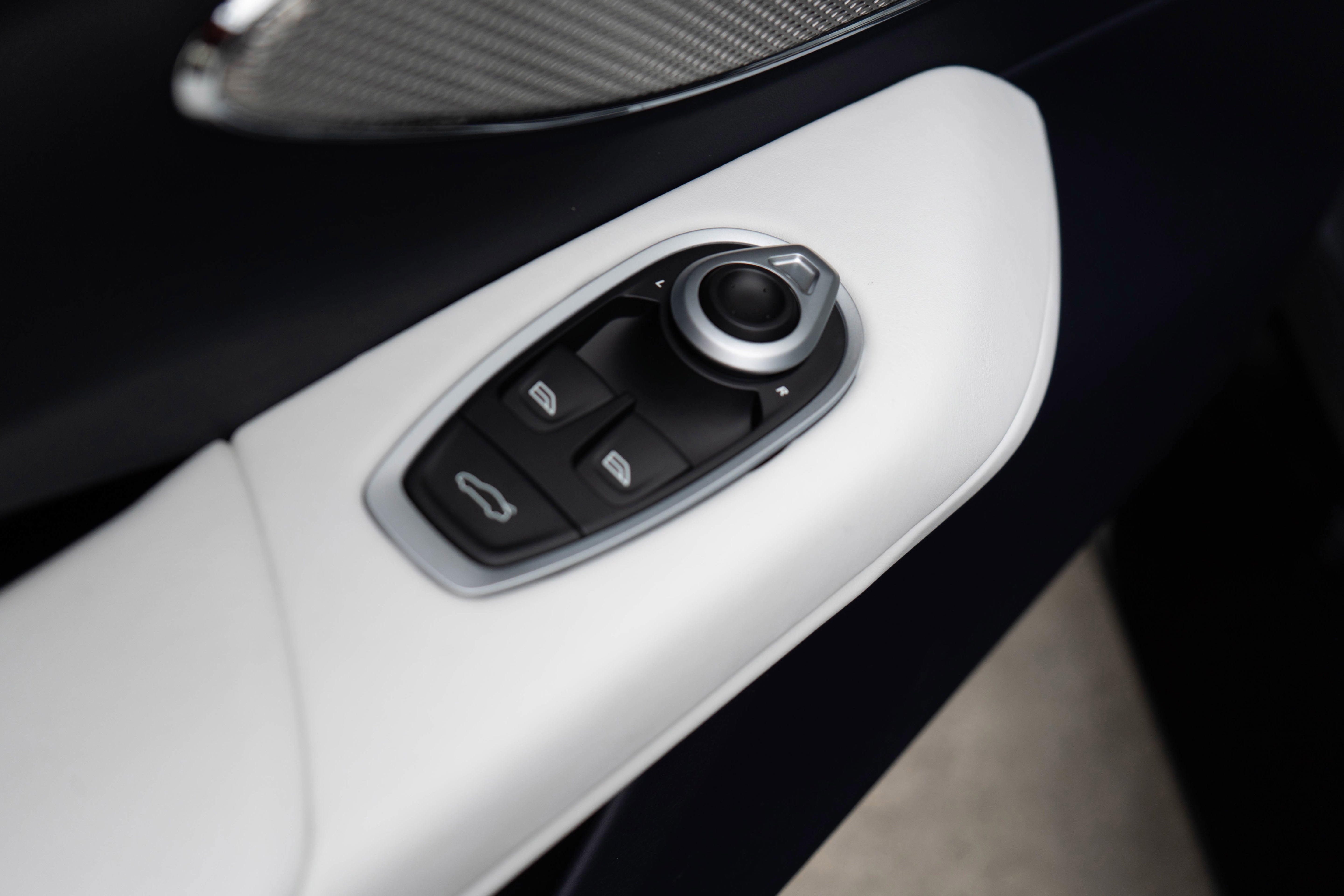 2026 Aston Martin Vantage S