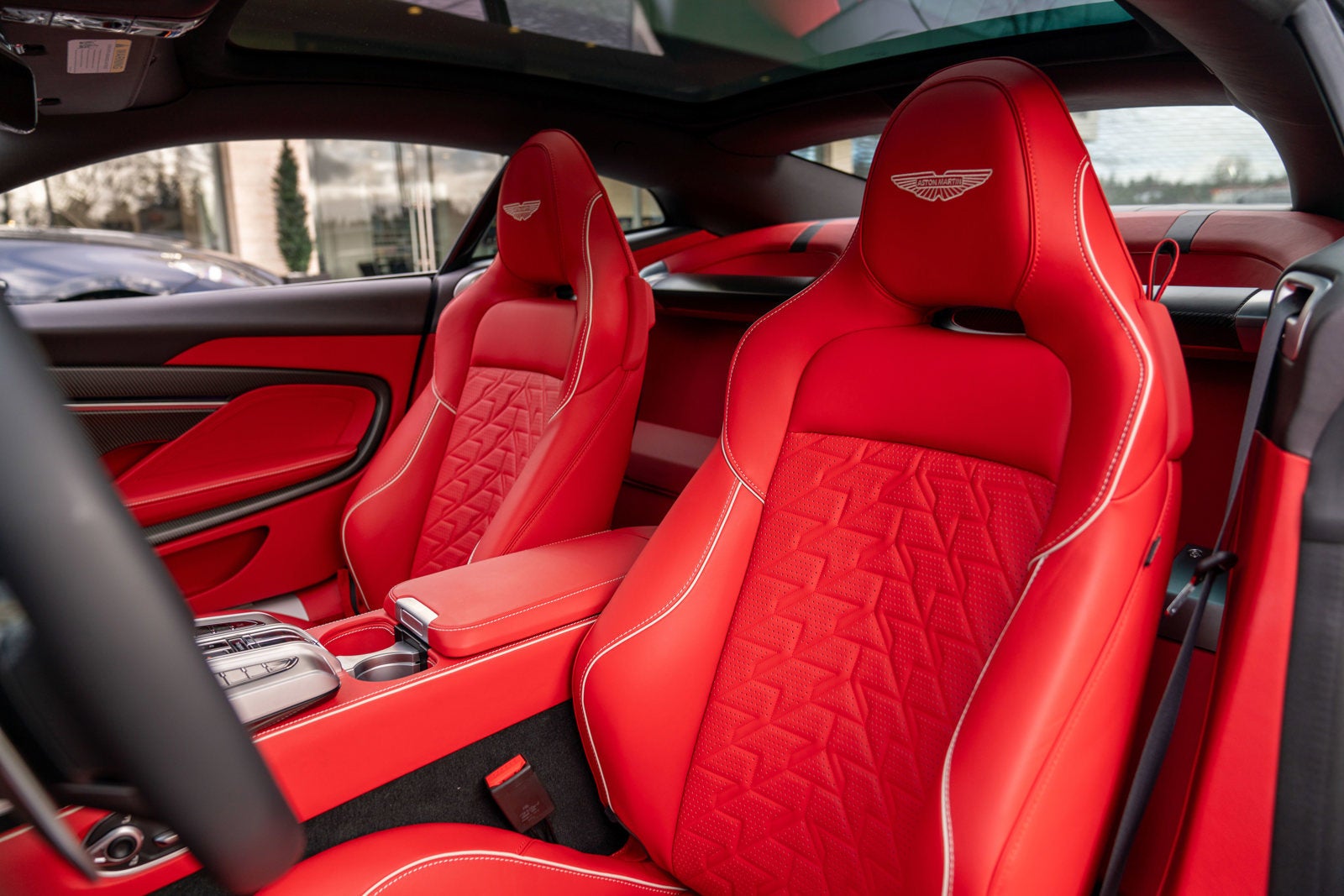 2025 Aston Martin Vanquish Coupe