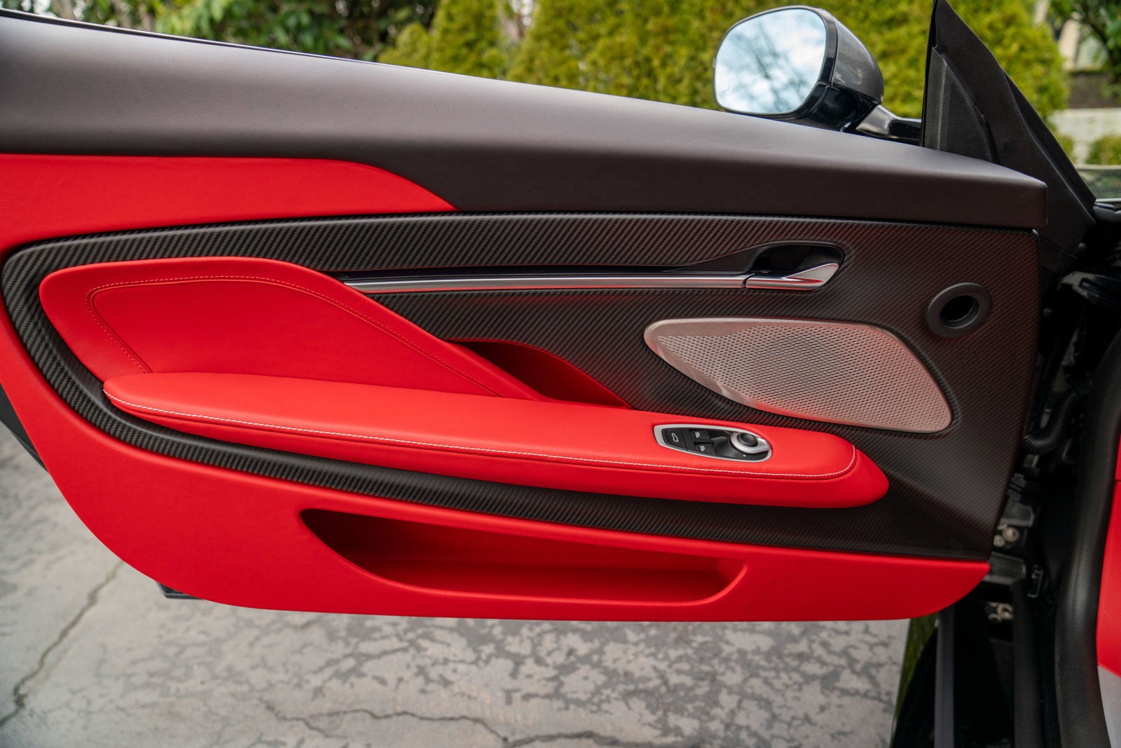 2025 Aston Martin Vanquish Coupe