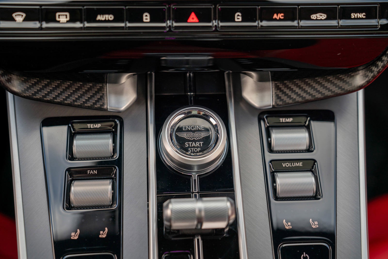 2025 Aston Martin Vanquish Coupe