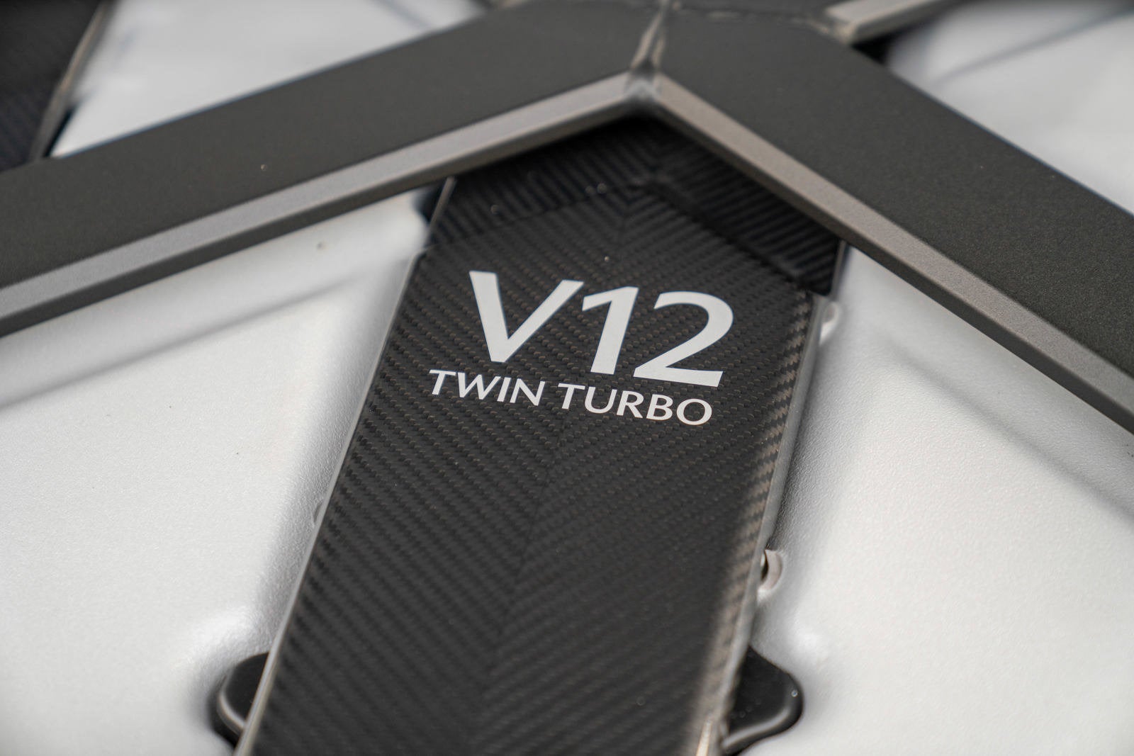 2025 Aston Martin Vanquish Coupe