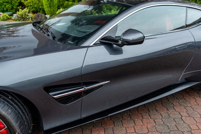 2025 Aston Martin Vanquish Coupe