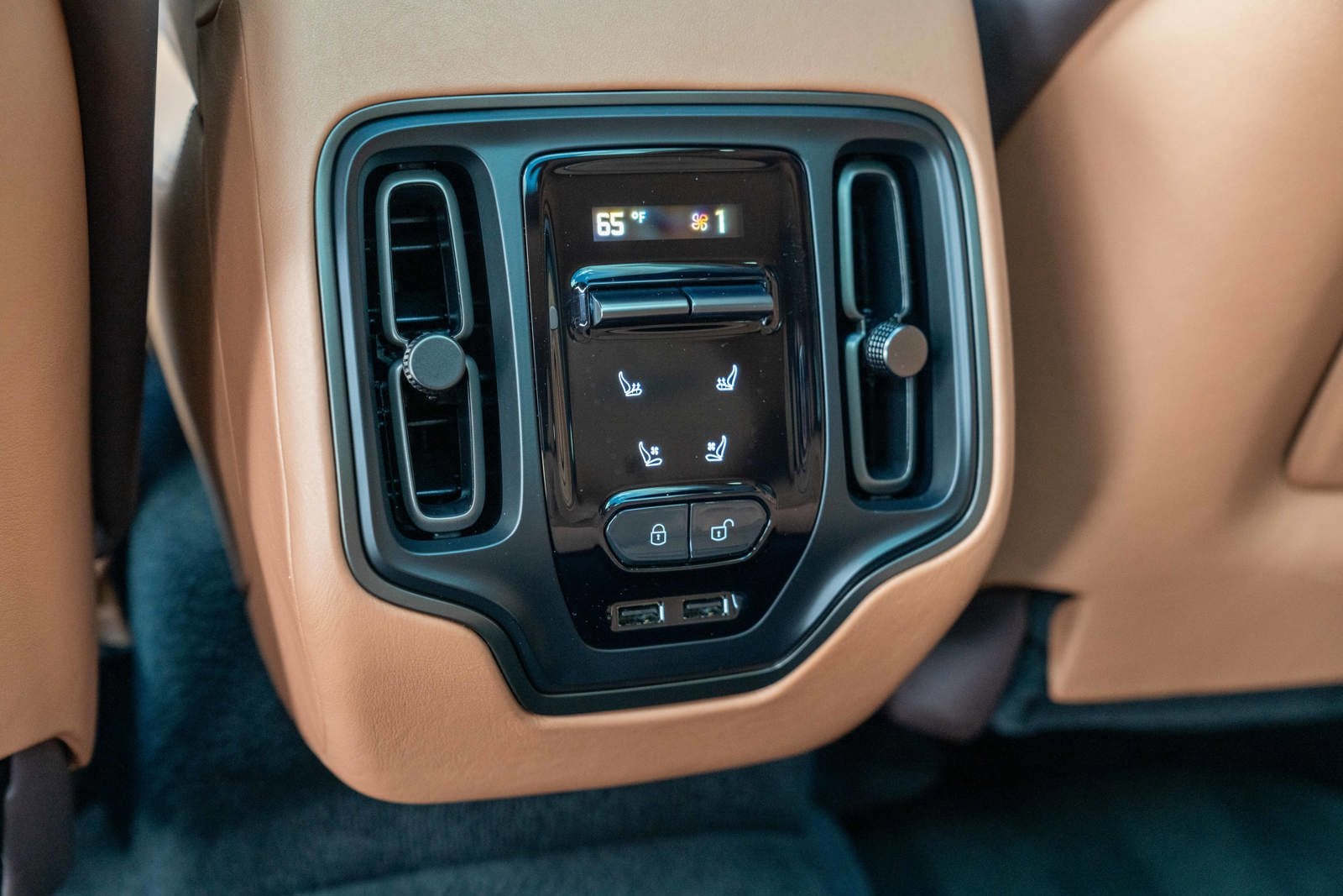 2021 Aston Martin DBX AWD