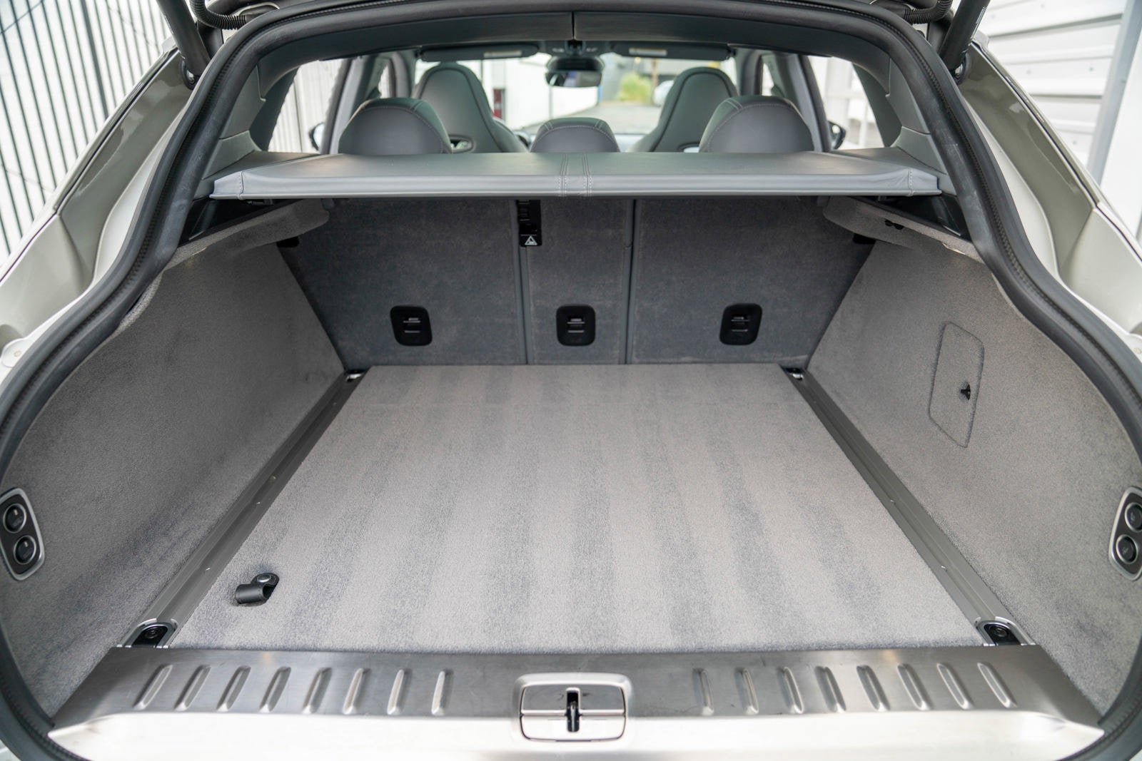 2021 Aston Martin DBX AWD