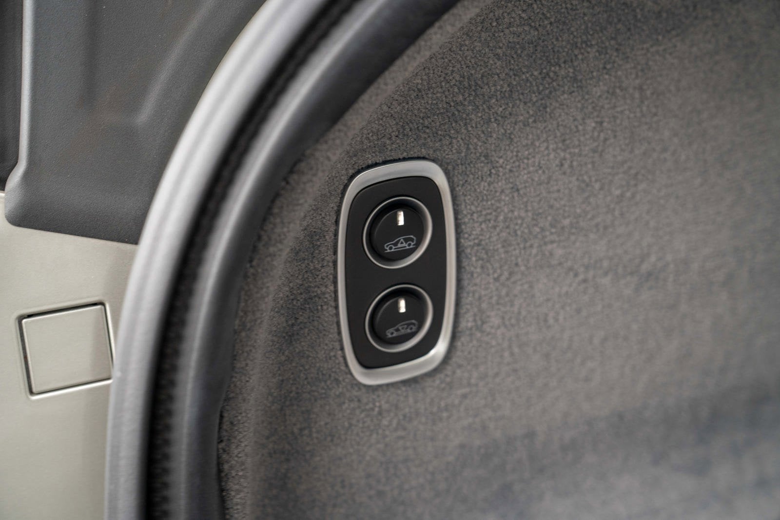 2021 Aston Martin DBX AWD