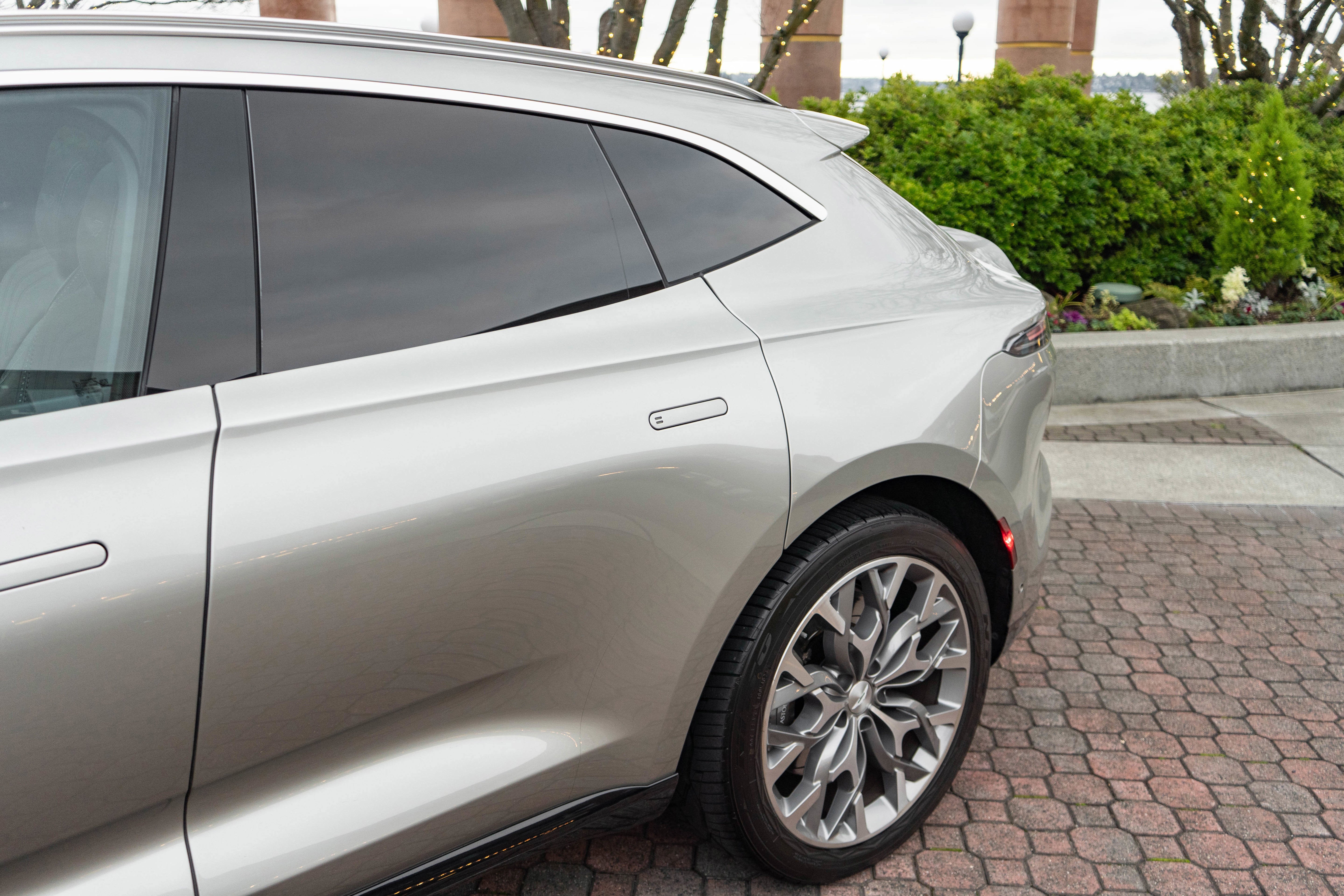 2021 Aston Martin DBX AWD