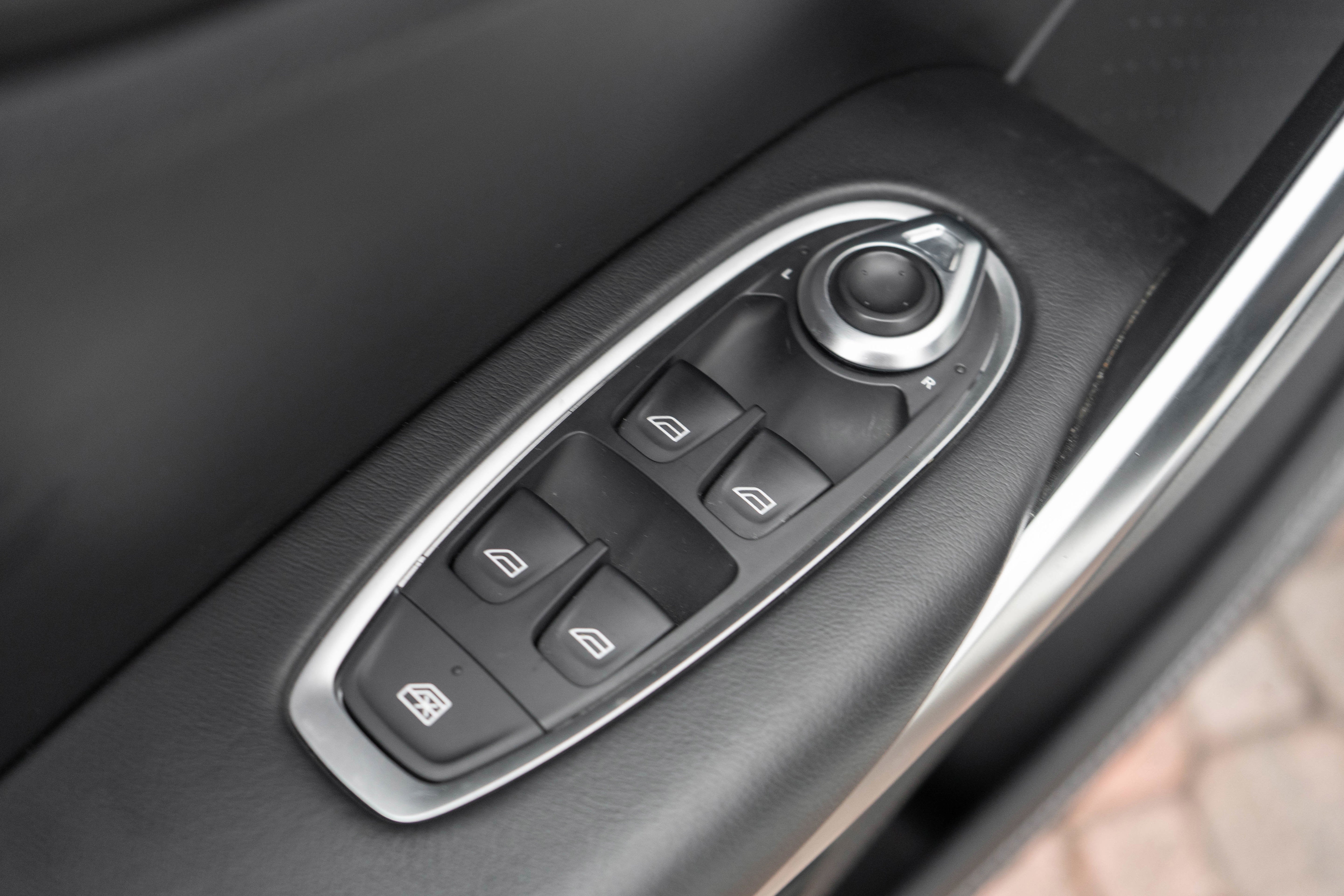 2021 Aston Martin DBX AWD