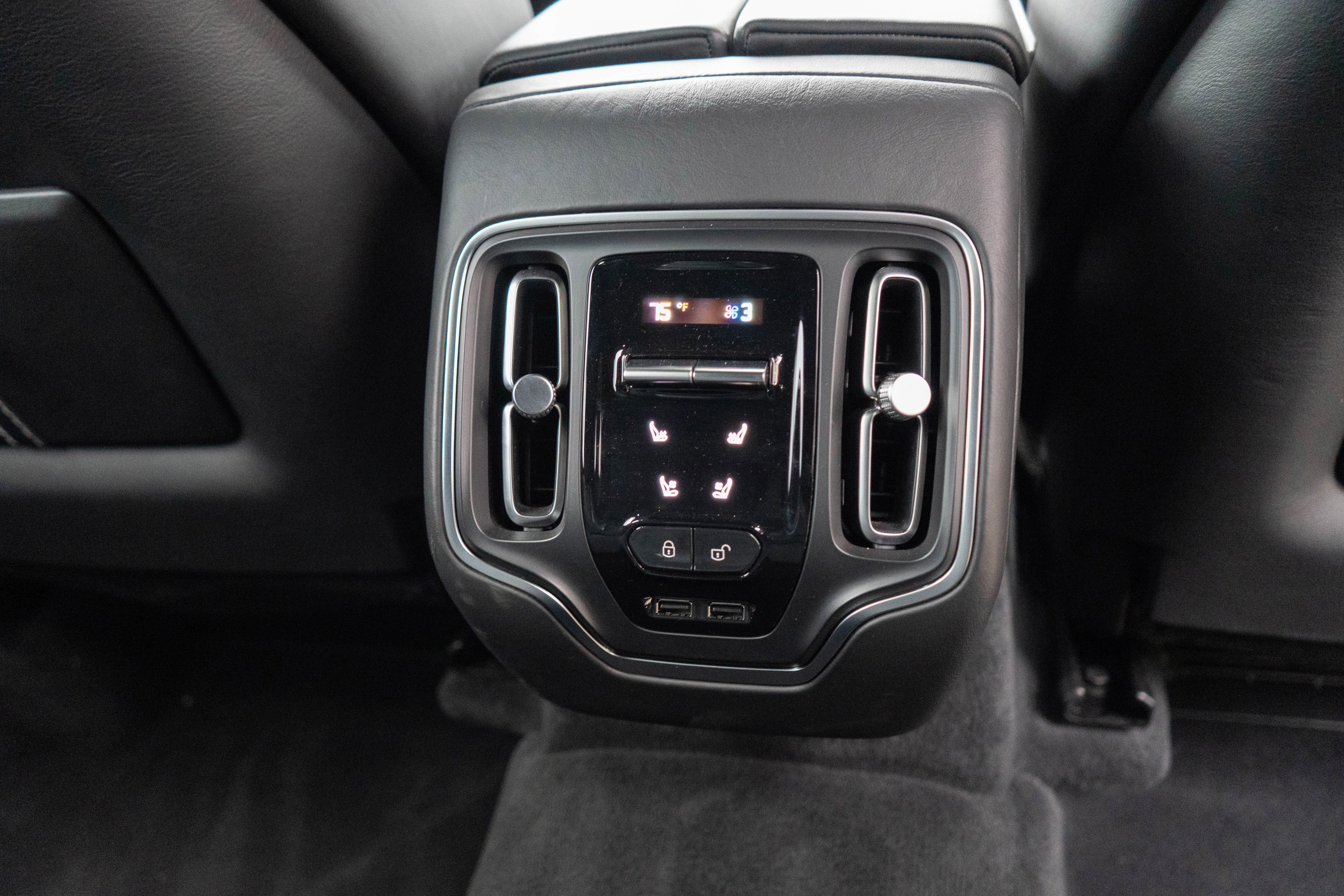 2021 Aston Martin DBX AWD